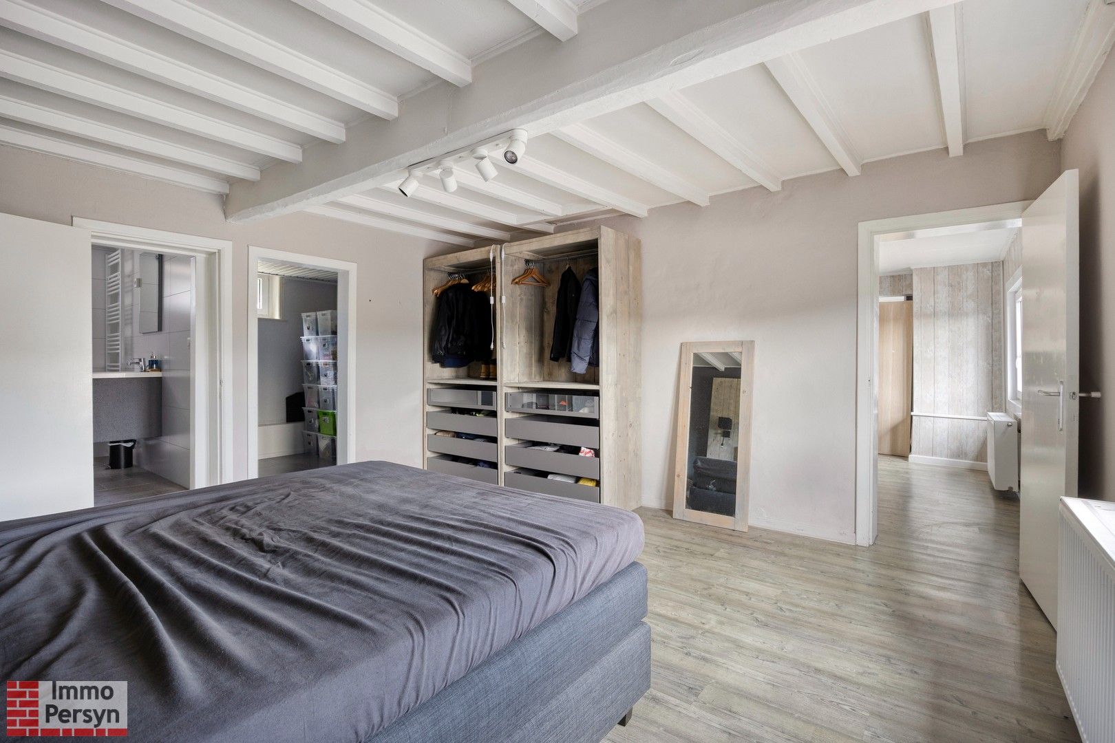 Grotendeels gerenoveerde woning met ruime tuin op 17a75ca foto 16