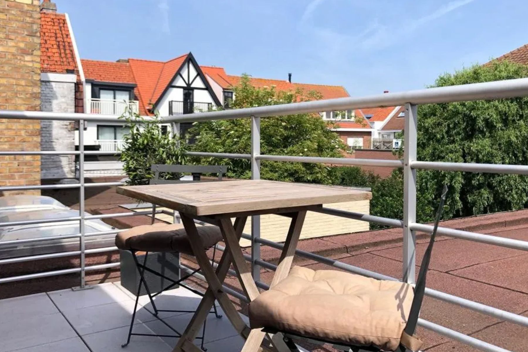Investering 24000 Eur/jaar verhuurd - in hartje Oud Knokke foto 9