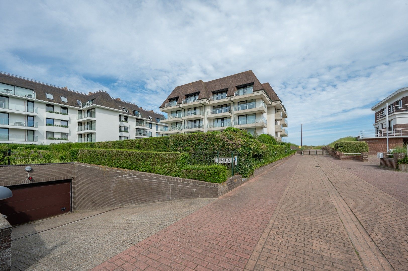 Magnifiek appartement op de wandeldijk in het Zoute, met adembenemend frontaal zeezicht. foto 12