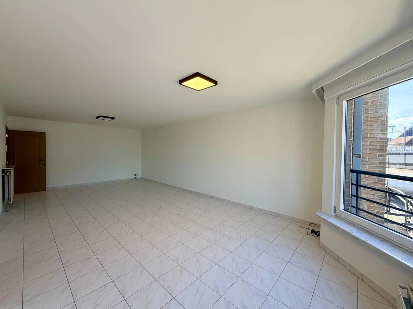 Instapklaar appartement in het centrum van Roeselare! foto 3