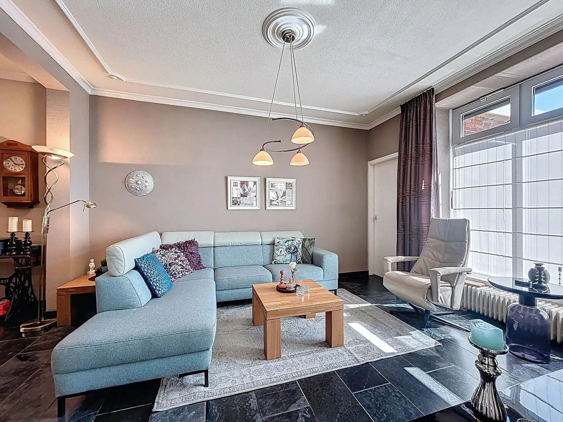 Charmante woning met 3 slaapkamers op toplocatie! foto 2