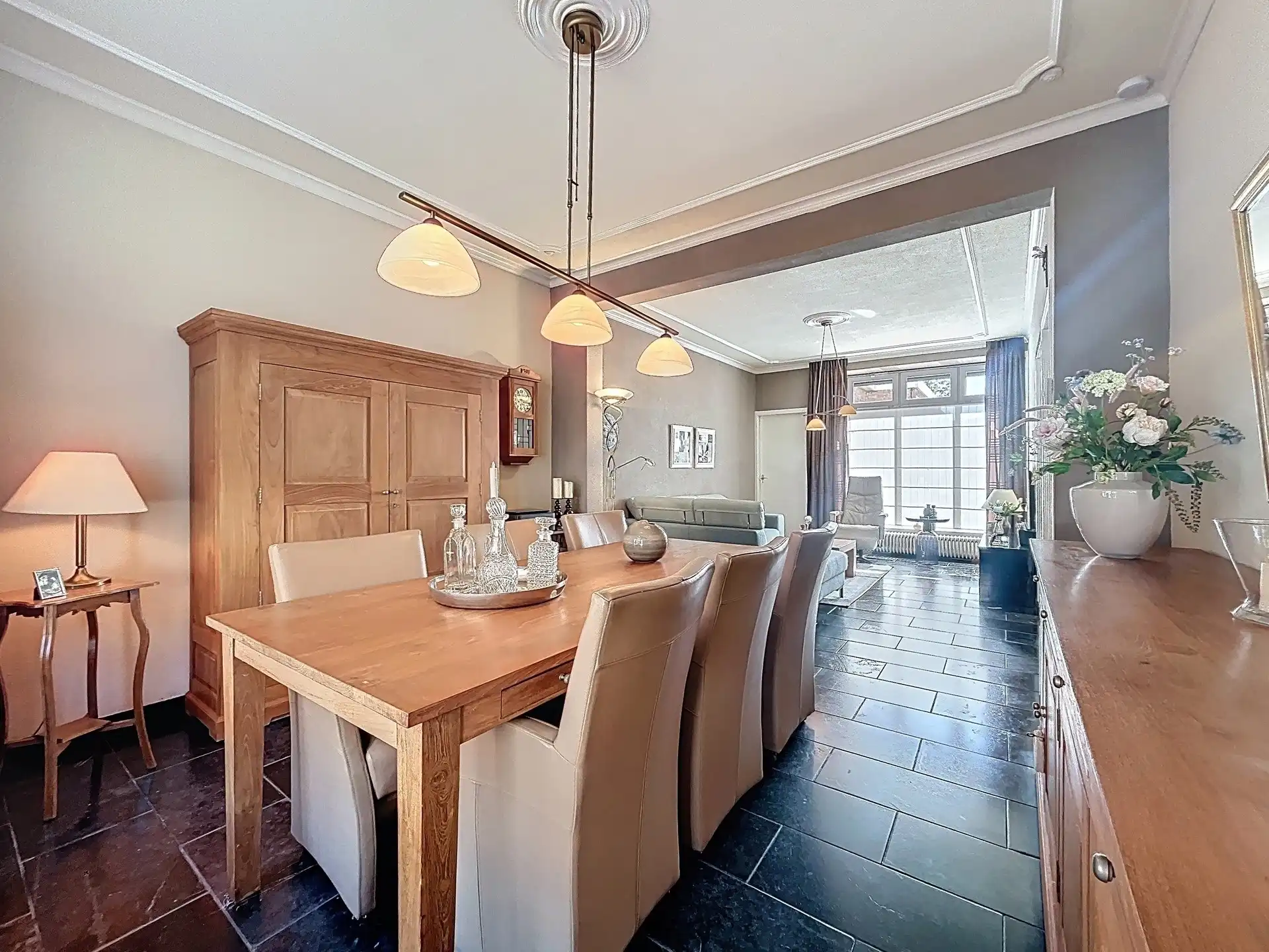 Charmante woning met 3 slaapkamers op toplocatie! foto 2
