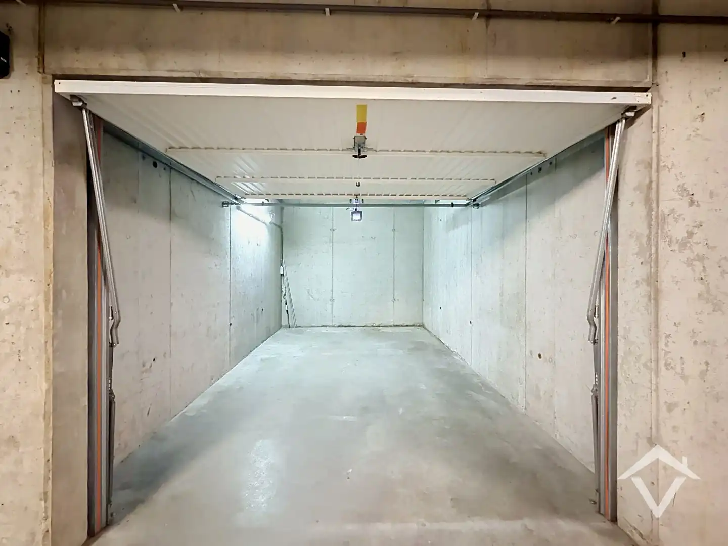 Instapklaar appartement met 2 slaapkamers, 2 bergingen en garage te Eernegem foto 32