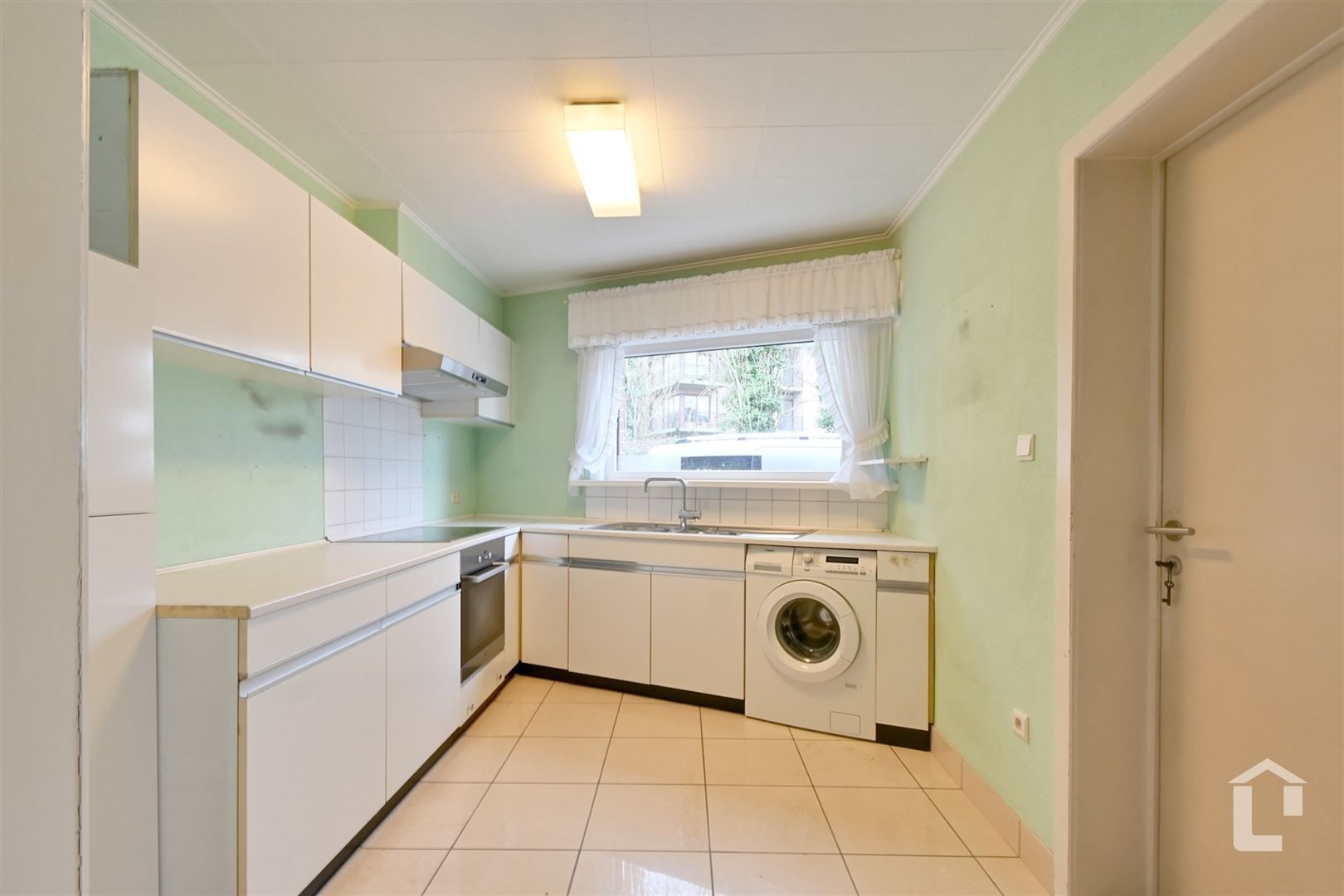 Te renoveren stadswoning tussen Gent en Oostakker foto 3