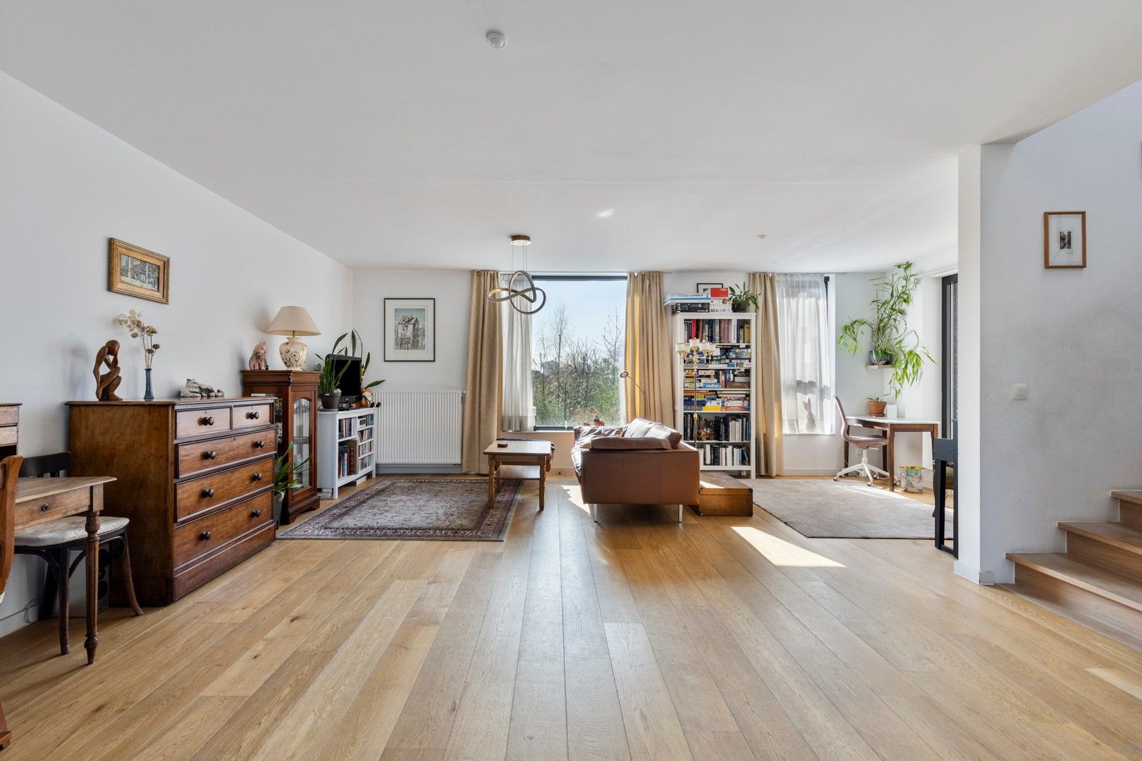 MODERNE, RUIME EN ENERGIEZUINIGE GEZINSWONING MET TUIN, GARAGE, 3 TERRASSEN EN 4 SLPKS OP TOPLOCATIE IN GENT foto 5