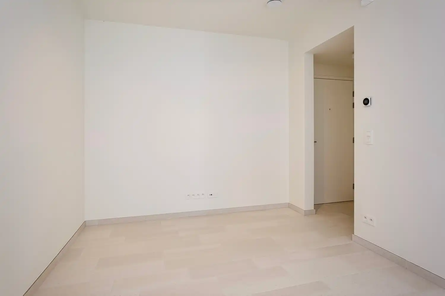 ENERGIEZUINIG (E-PEIL 11) APPARTEMENT TE DIEST! foto 9