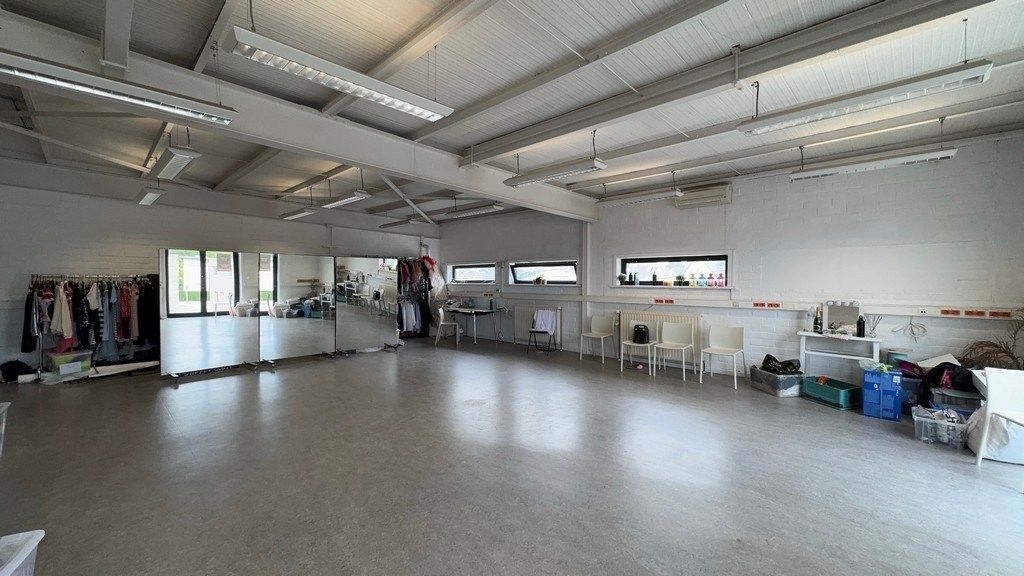 Kantoor vlakbij R4 in Laarne foto 5