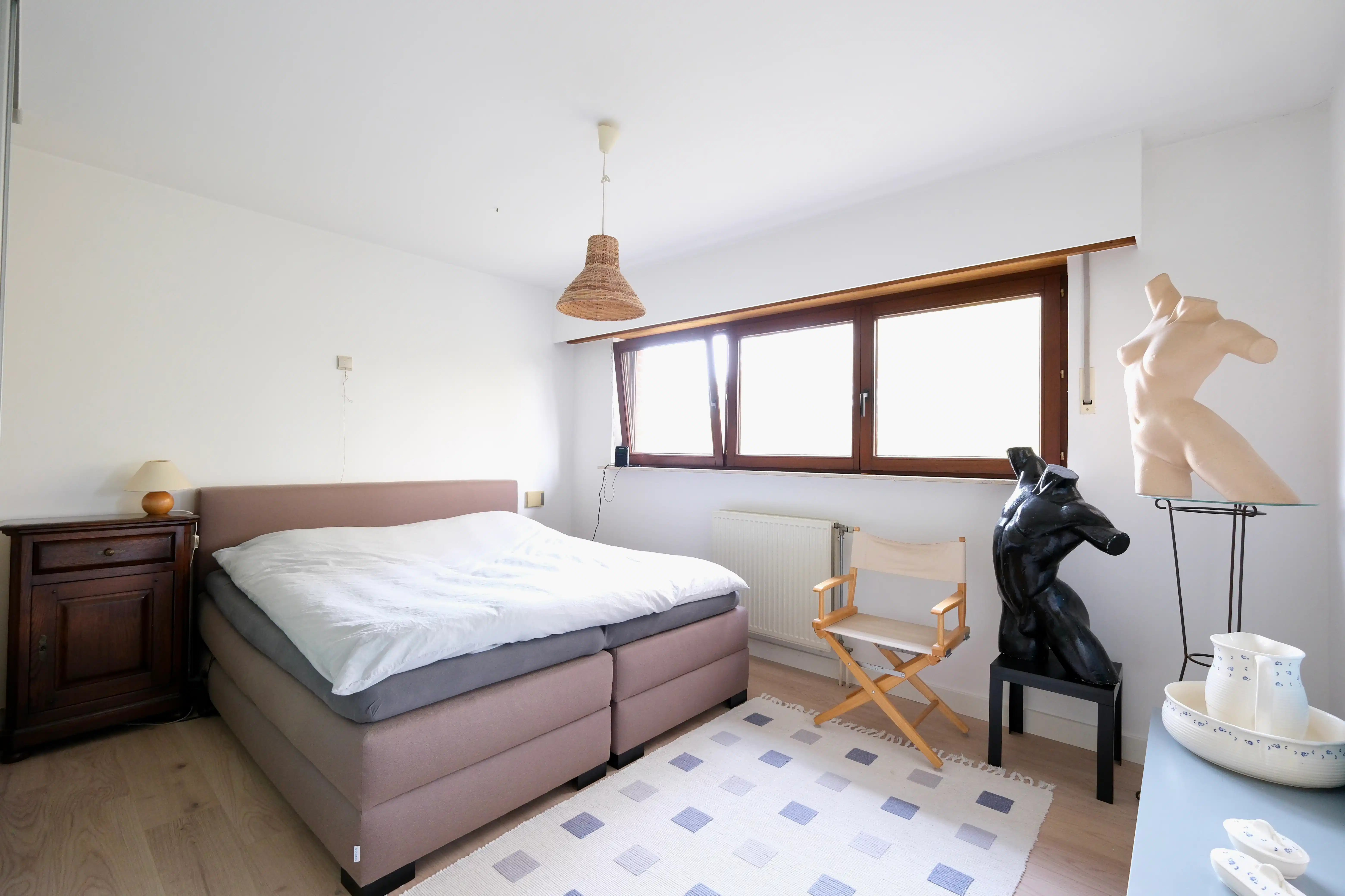 Commercieel gelijkvloers met bovenliggend appartement foto 20