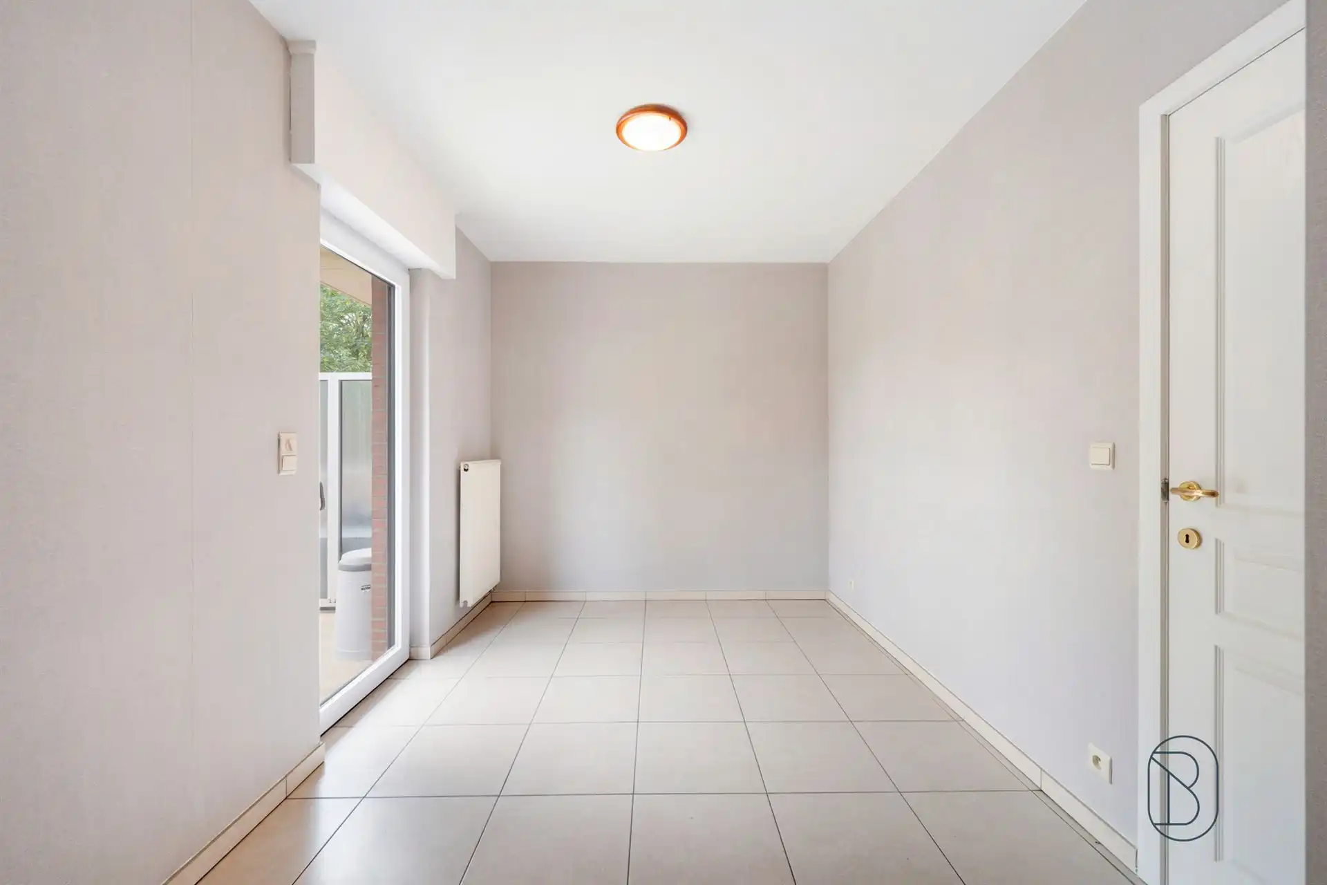 Ruim appartement met 2 slpk op topligging in Oostrozebeke foto 10