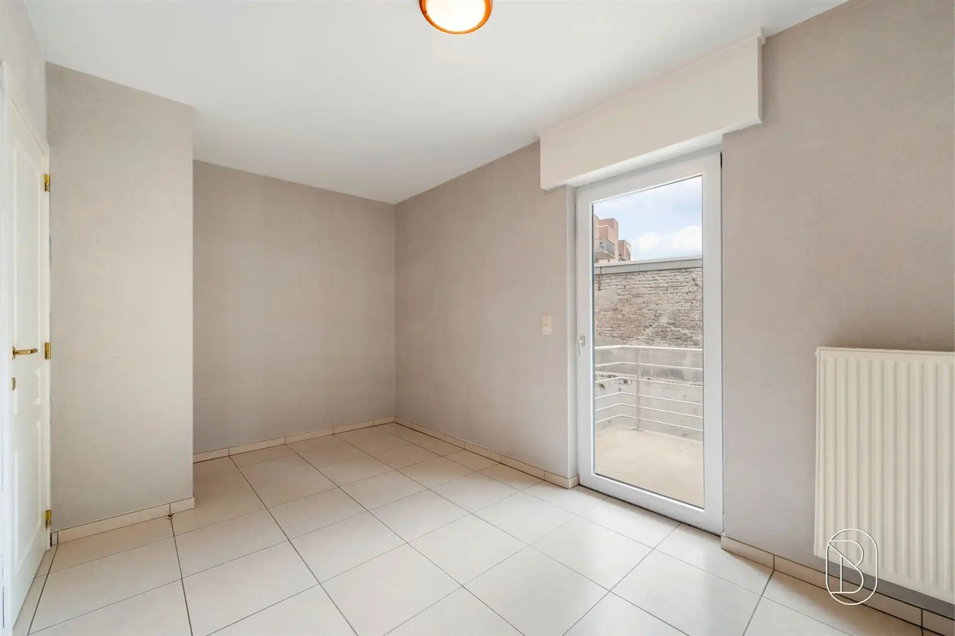 Ruim appartement met 2 slpk op topligging in Oostrozebeke foto 8