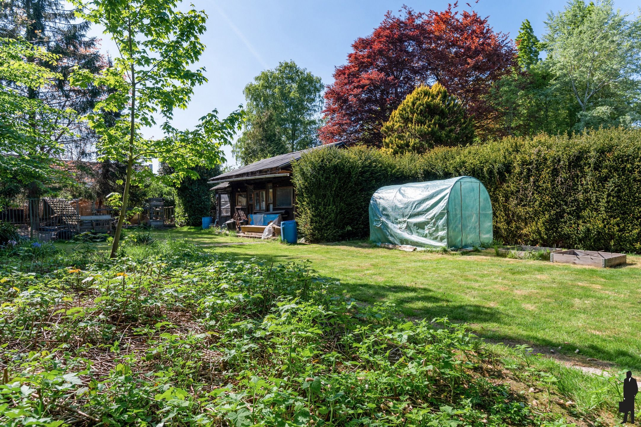 (Deels) gerenoveerde woning met ZW parktuin (ca. 1968m²) foto 17