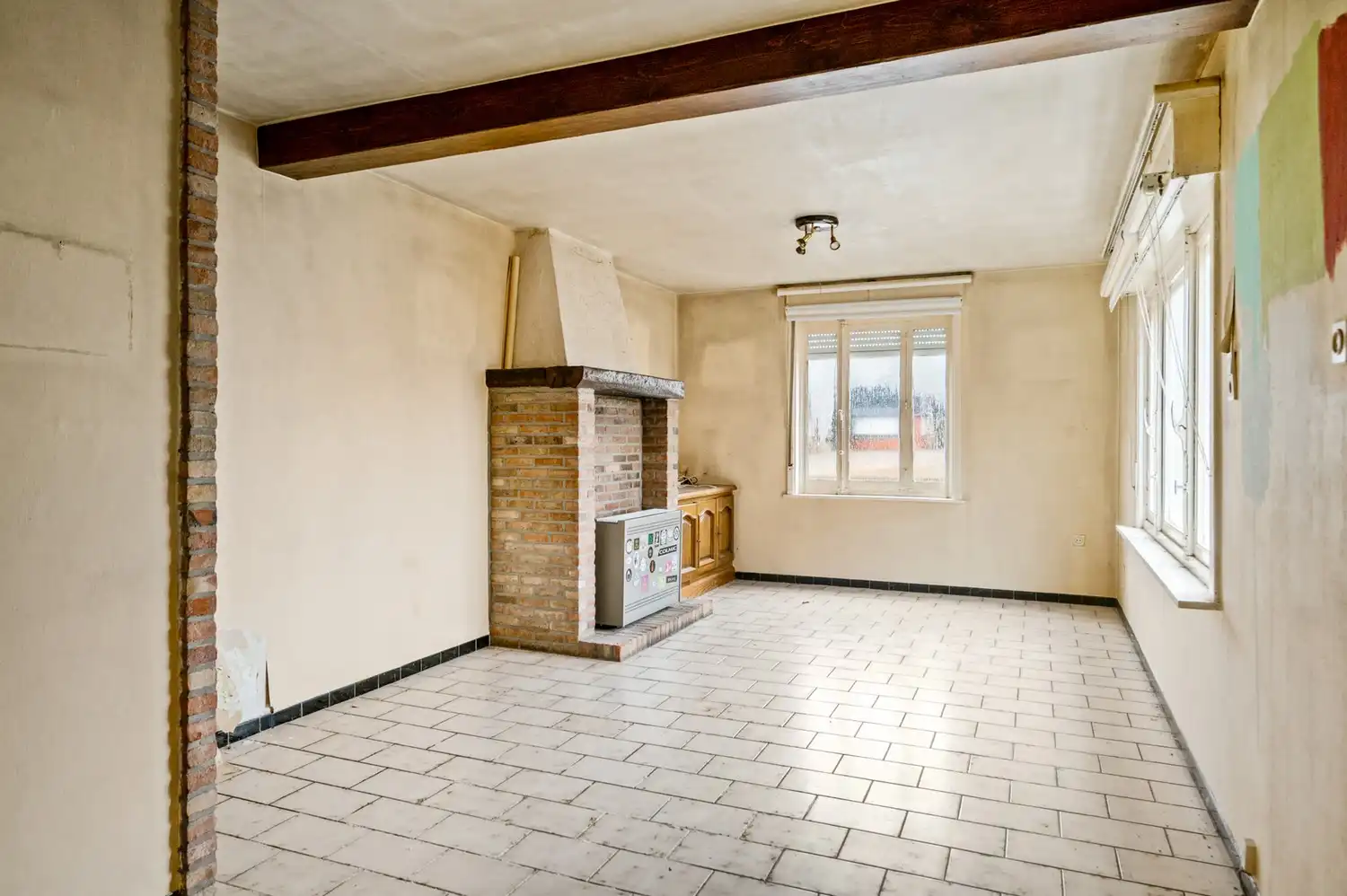Te renoveren woning met 2 slpkrs te Beerzel foto 3