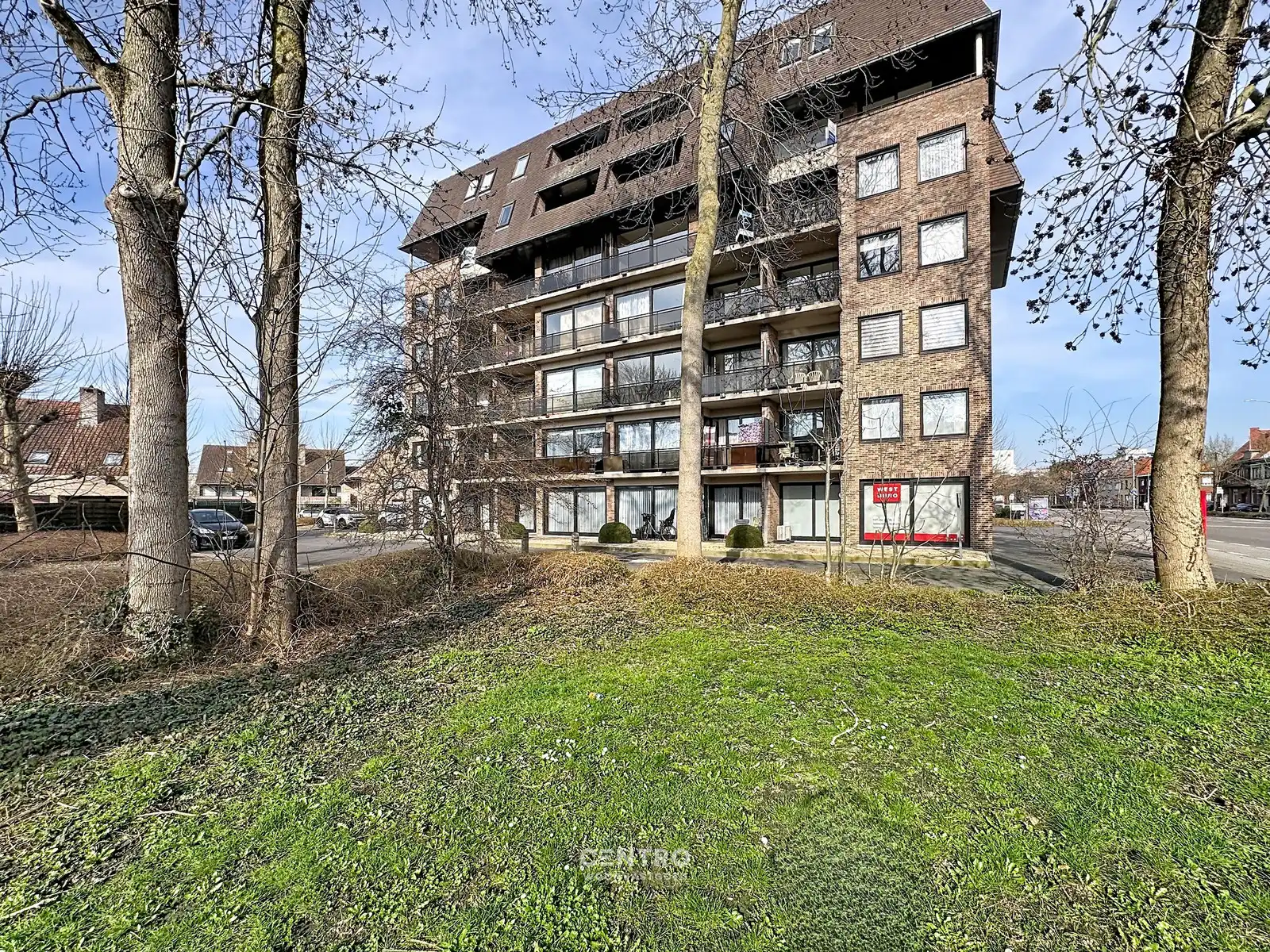 ENERGIEZUINIG appartement  met 2 slpks én garagebox! foto 2