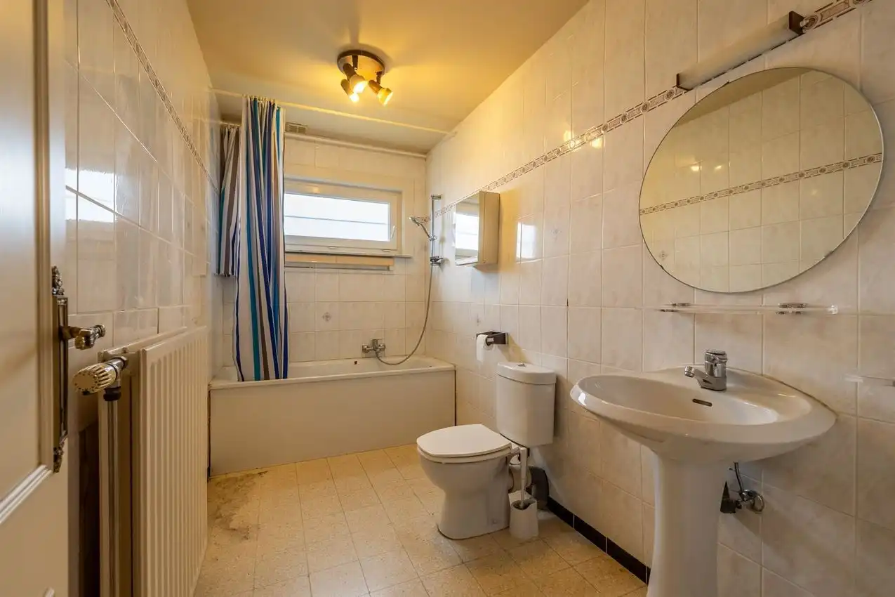 Gelijkvloers, toplocatie, prima indeling, label D, prachtige boom foto 22