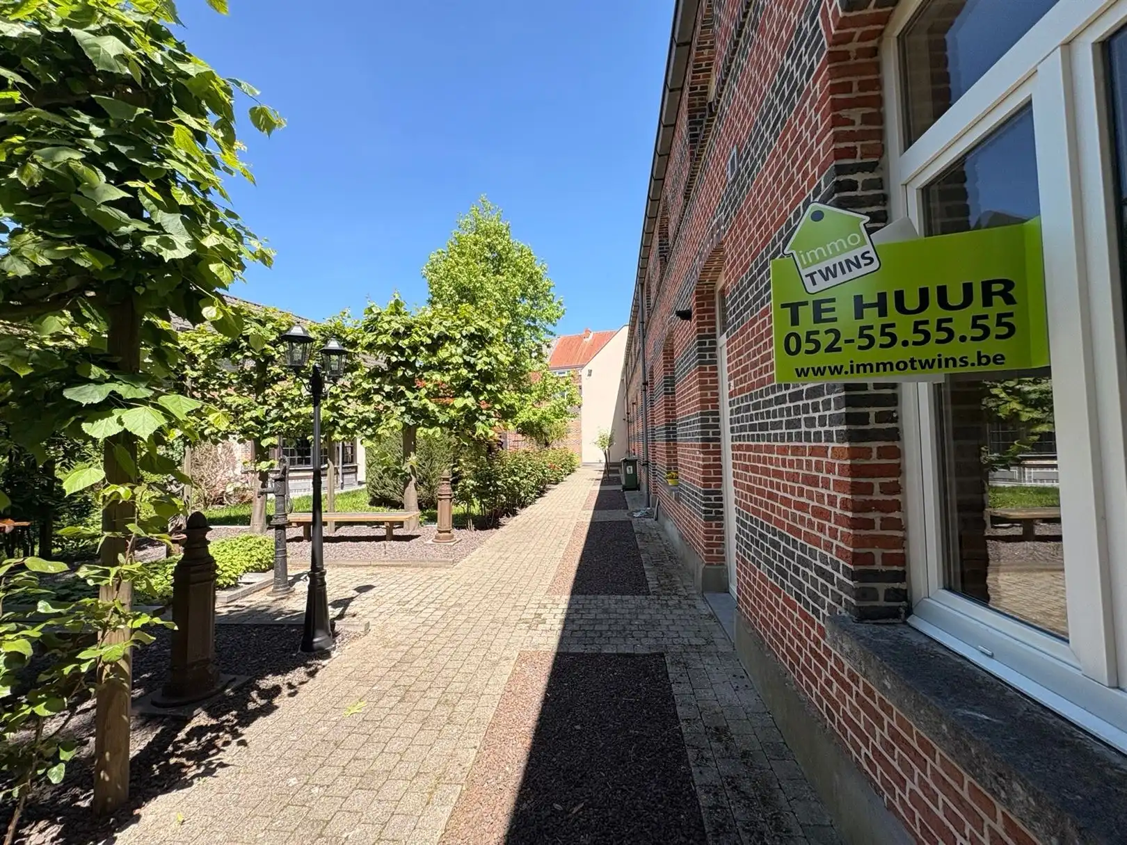 Sympathieke woning in een oase van rust middenin centrum  foto 2