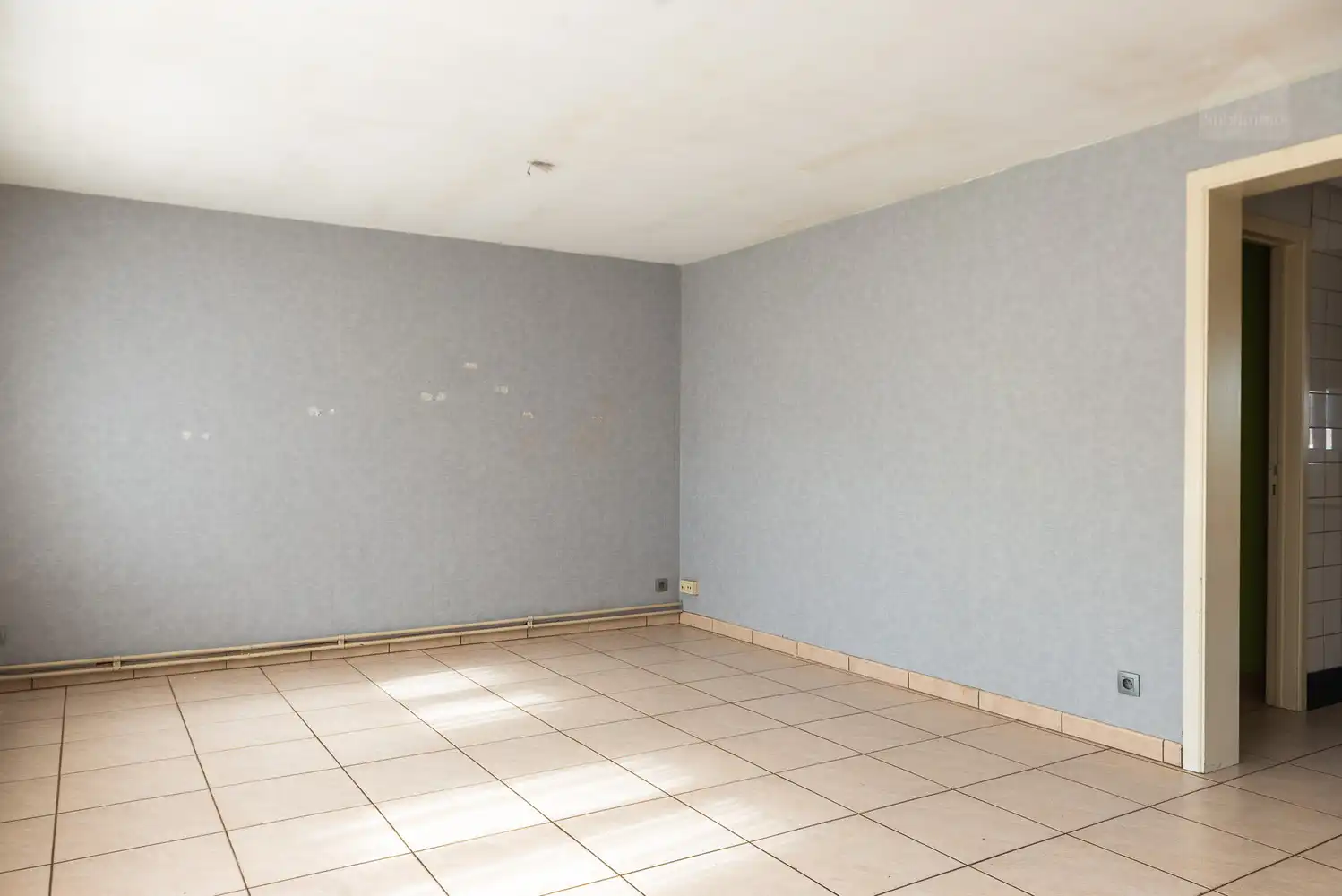 Woning met 3 slaapkamers en 4 garages in het centrum van Meerhout foto 11