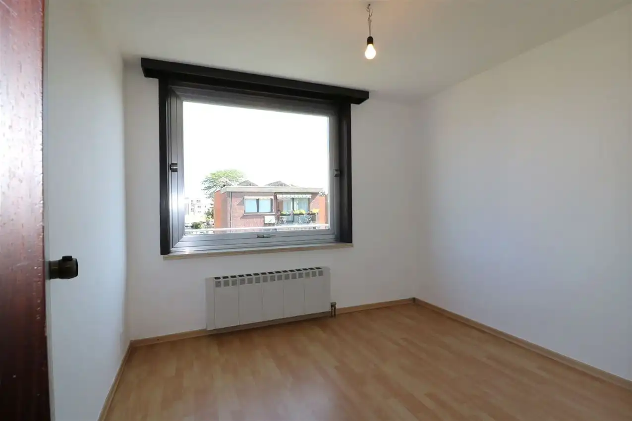 Zonnig appartement met 2 slaapkamers en garage op zeer goede, rustige locatie foto 17