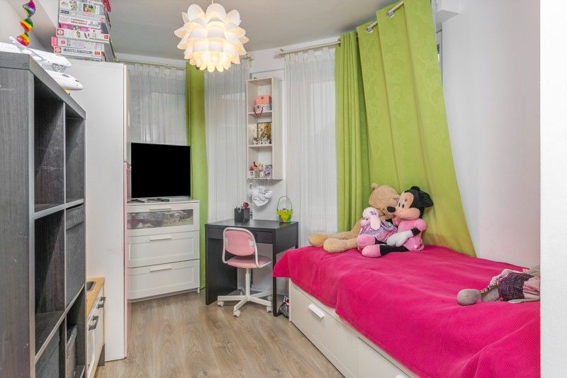 GELIJKVLOERSAPPARTEMENT MET TUIN EN GARAGE IN KONINGSLO foto 14