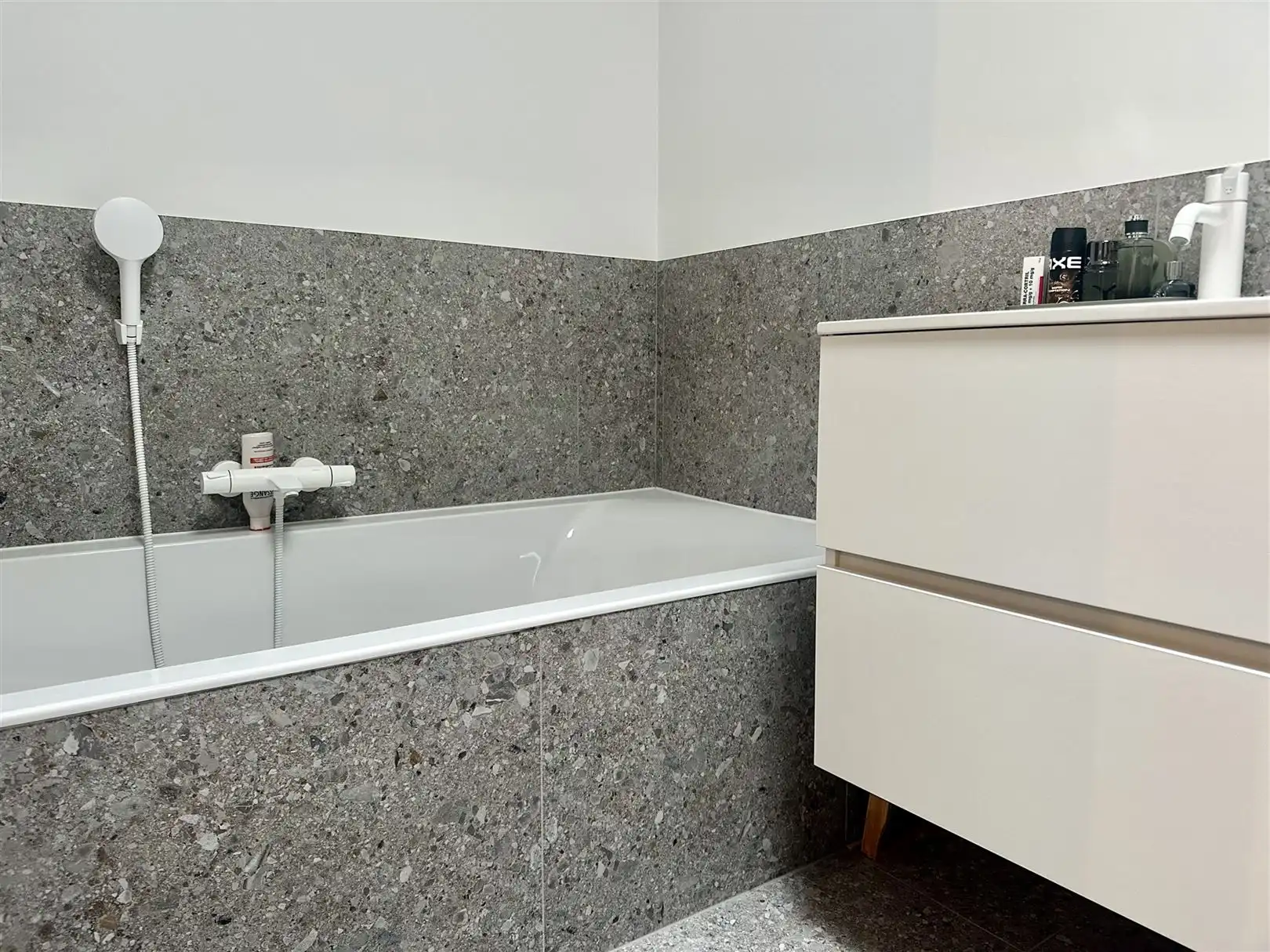 ENERGIEZUINIGE NWB TE HUUR IN EINE foto 11