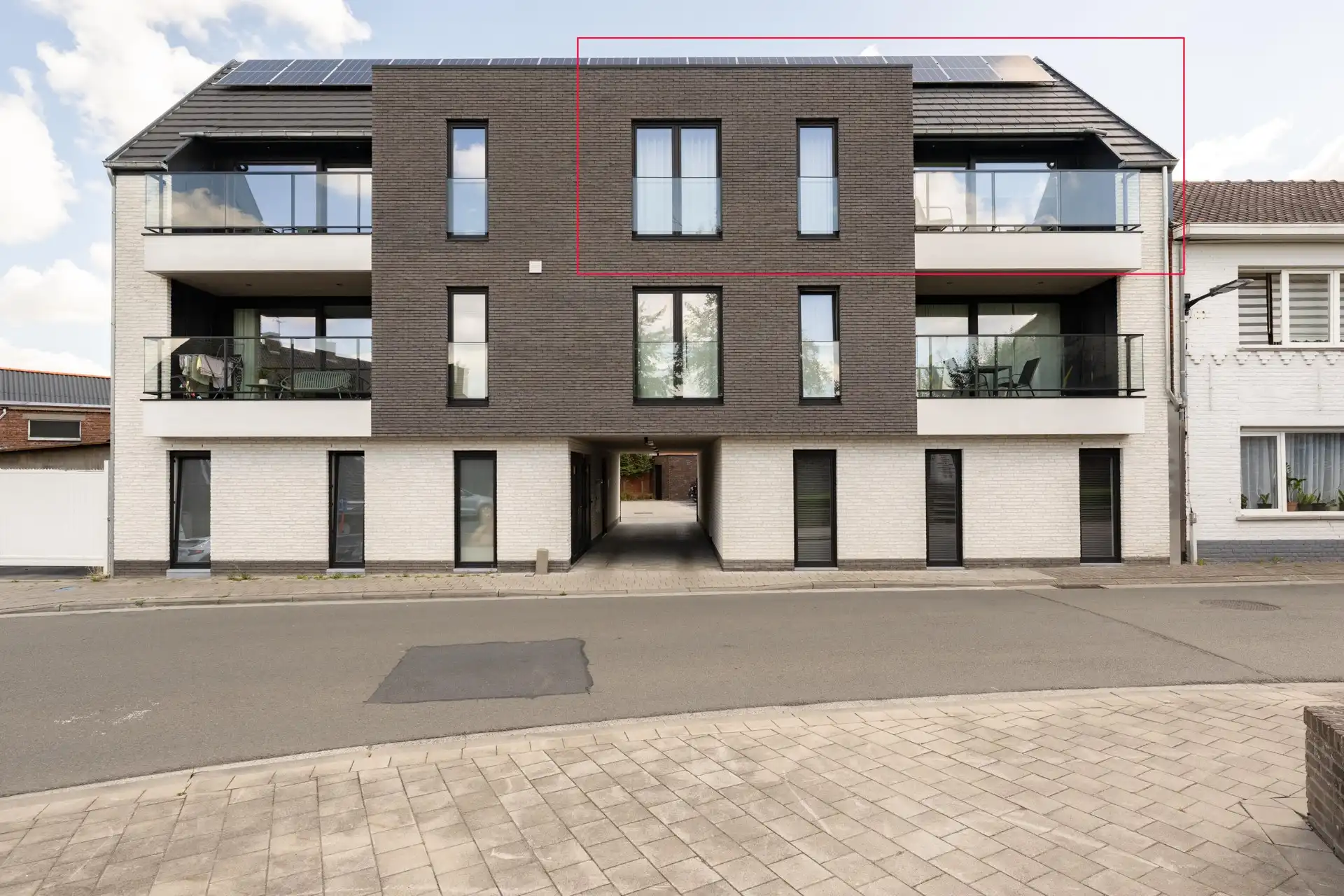 Prachitg Instapklaar appartement met 3 slaapkamers, polyvalente ruimte en terras in Sint-Eloois-Vijve 🏡 foto 2