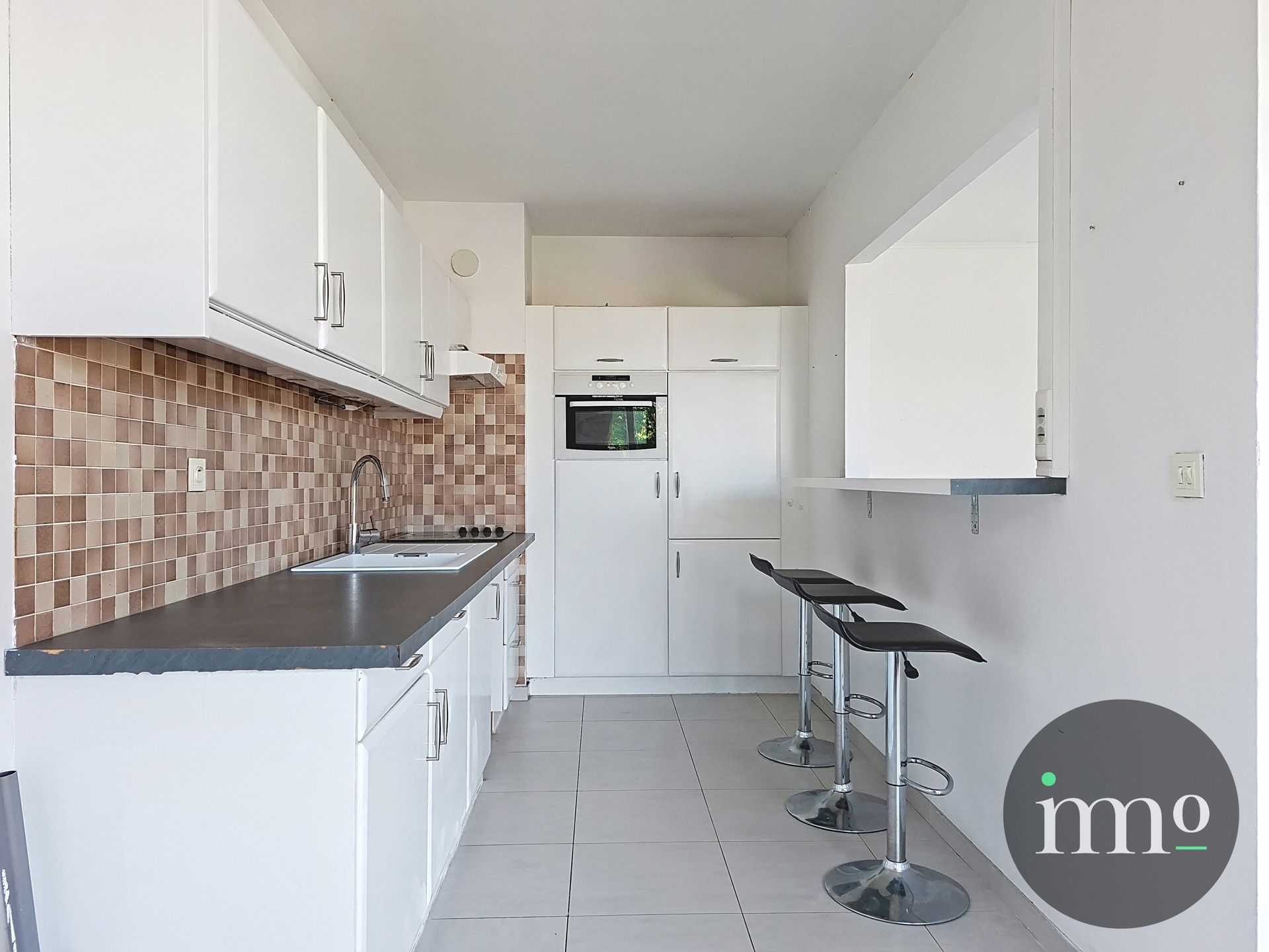 2 SLAAPKAMER APPARTEMENT MET ONDERGRONDSE PARKEERPLAATS foto 2