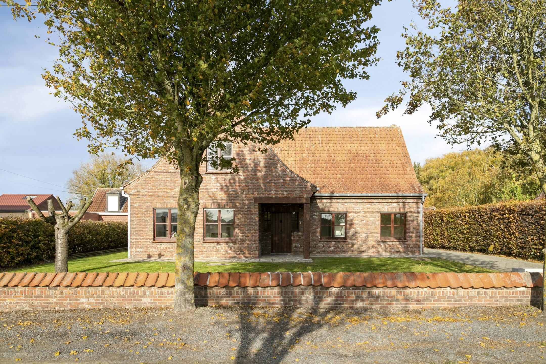 Alleenstaand huis met 4 kamers te koop in Beveren- Leie foto 2