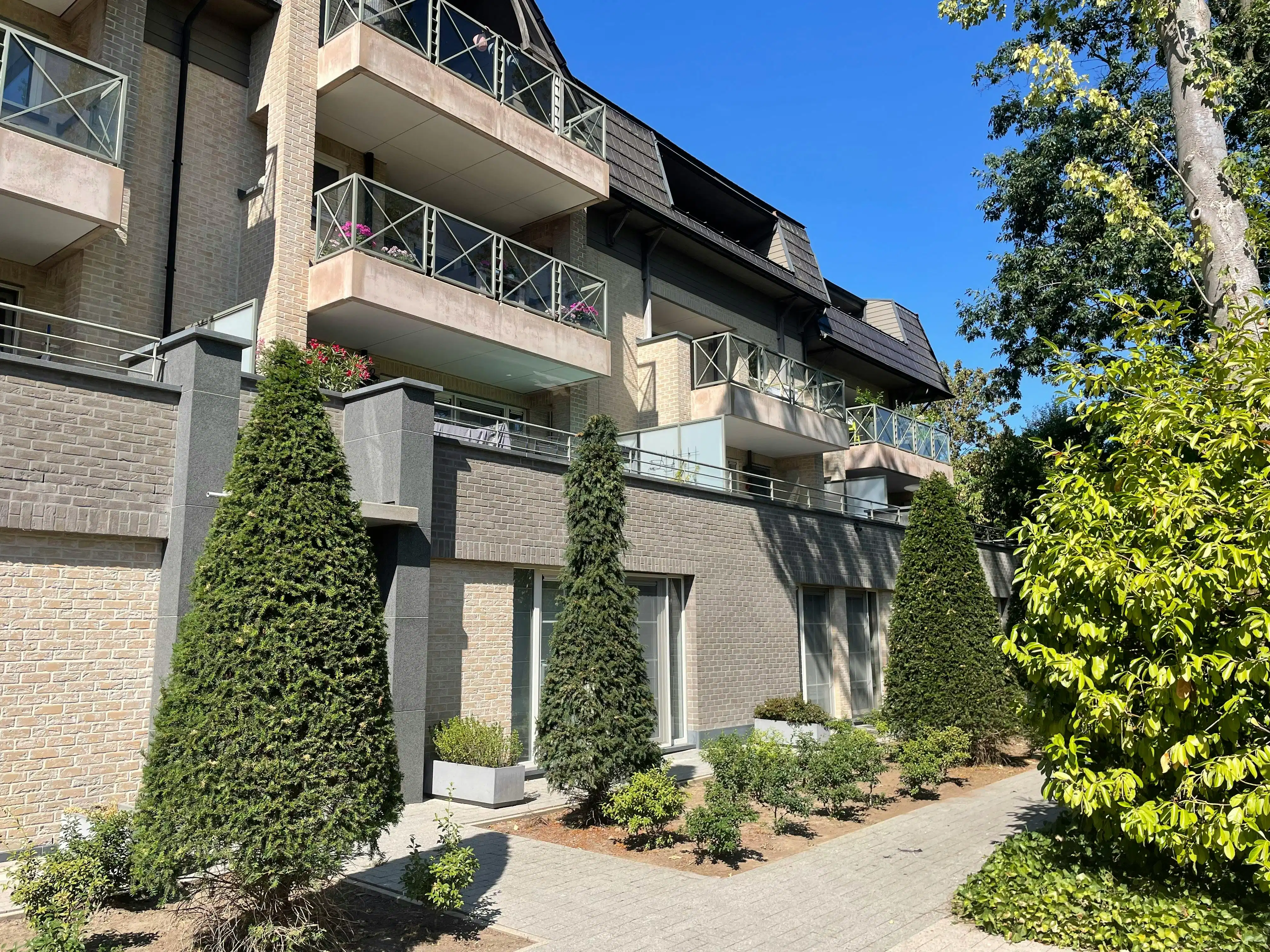 Mooi parkappartement met 2 slaapkamers, garage en 2 kelders foto 26