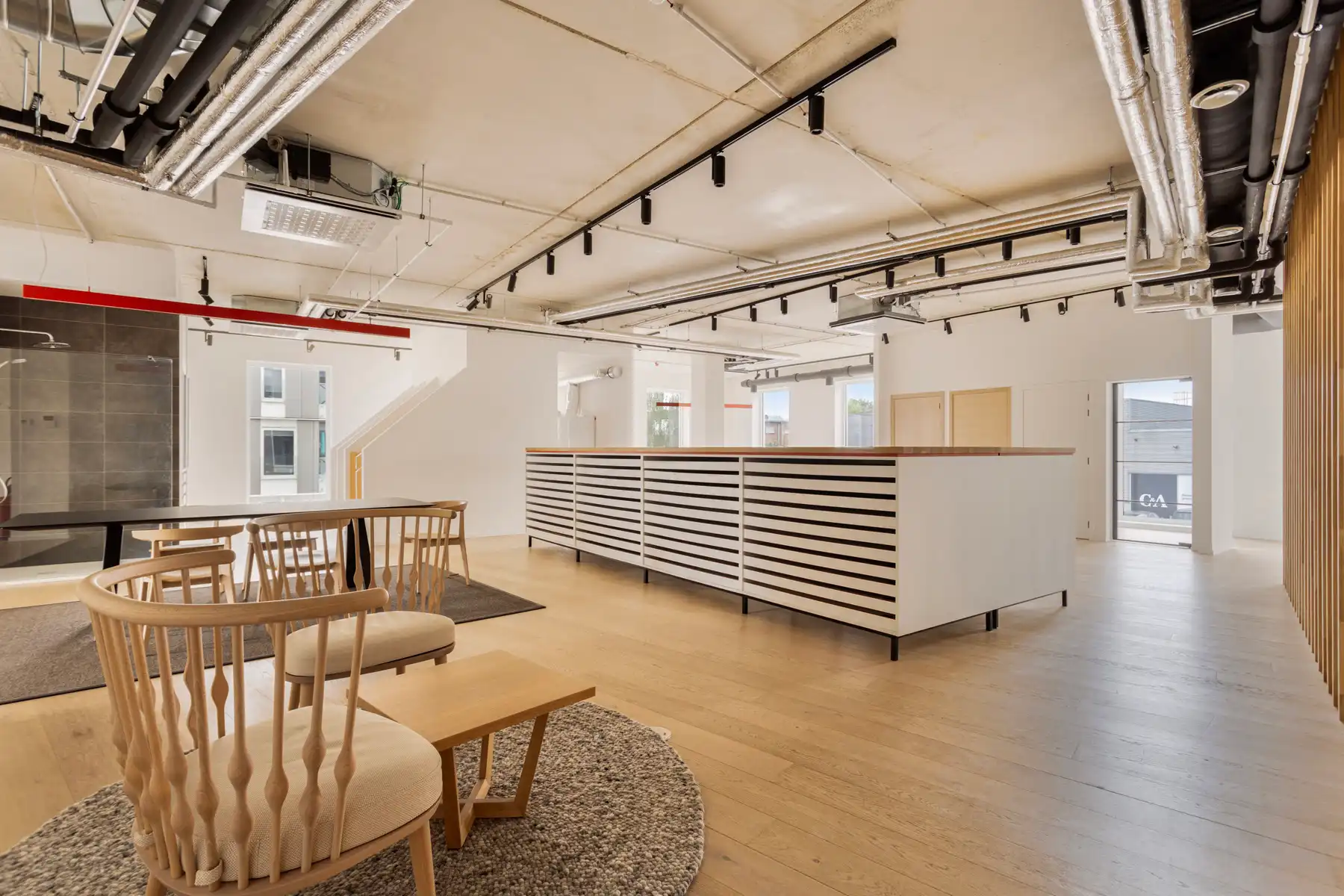 Kantoorruimte met grote zichtbaarheid (497m²) foto 2