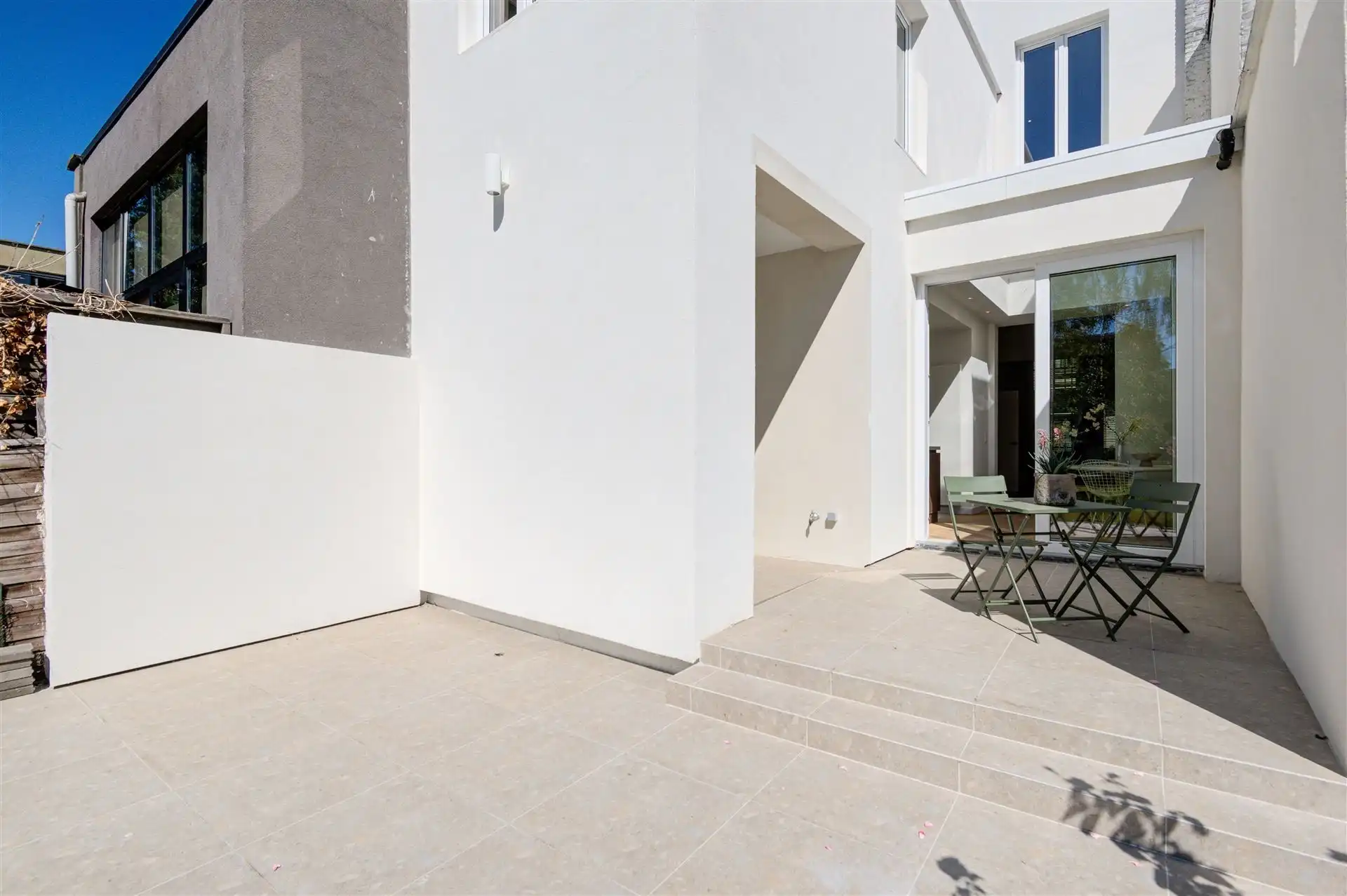 Prachtig ruim totaal vernieuwd herenhuis met tuin foto 18
