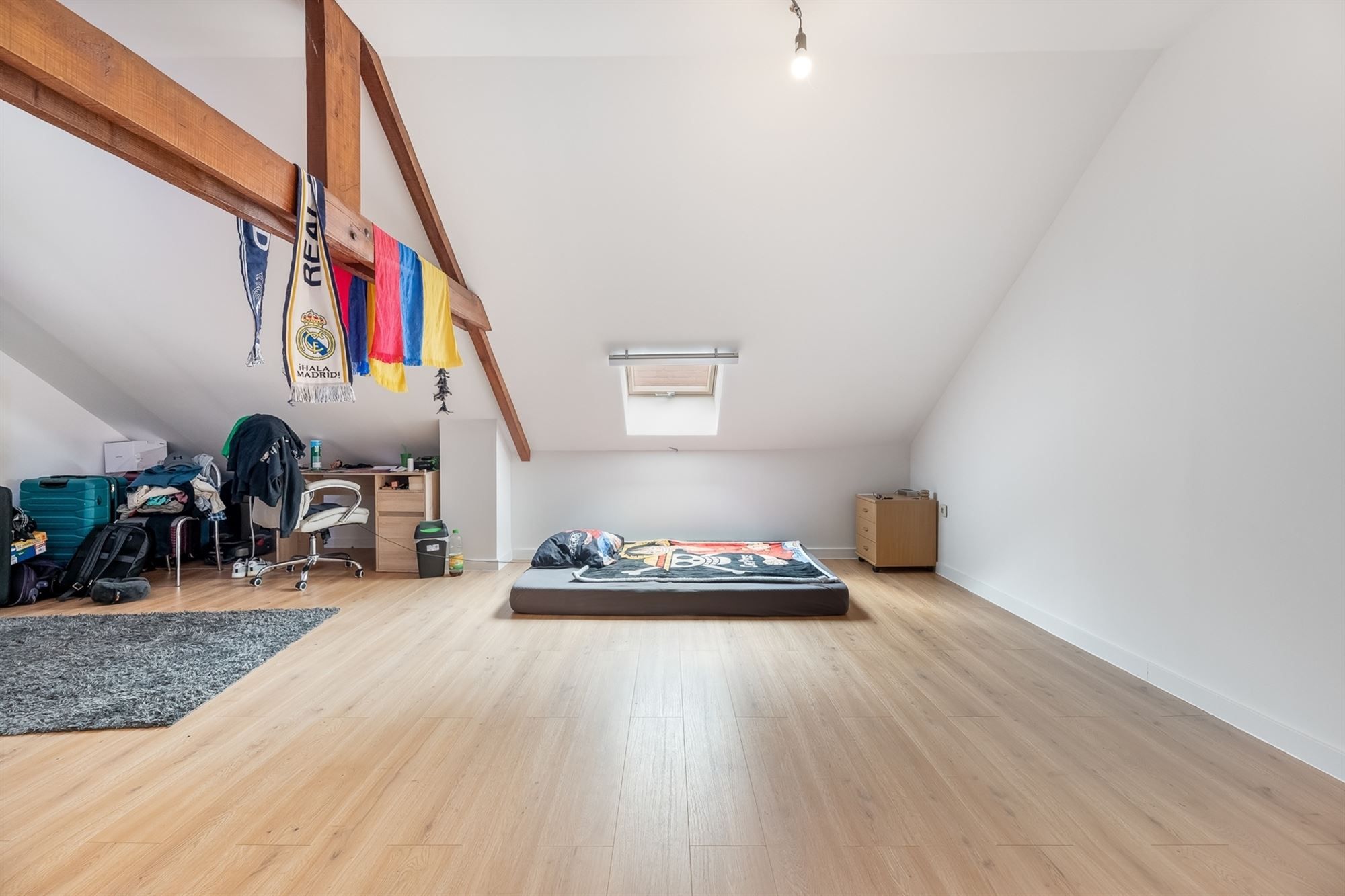 PERFECT ONDERHOUDEN DUPLEX APPARTEMENT MET 4 SLAAPKAMERS TE BEVERLO foto 17