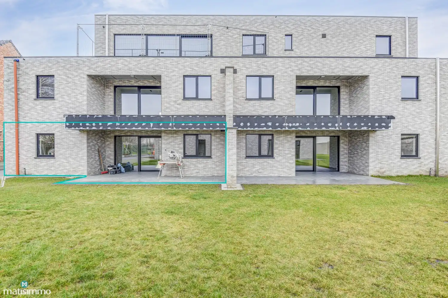 RUIM NIEUWBOUW APPARTEMENT MET 2 SLAAPKAMERS, TERRAS, GARAGE, AUTOSTAANPLAATS EN KELDERBERGING TE BEVERST foto 20