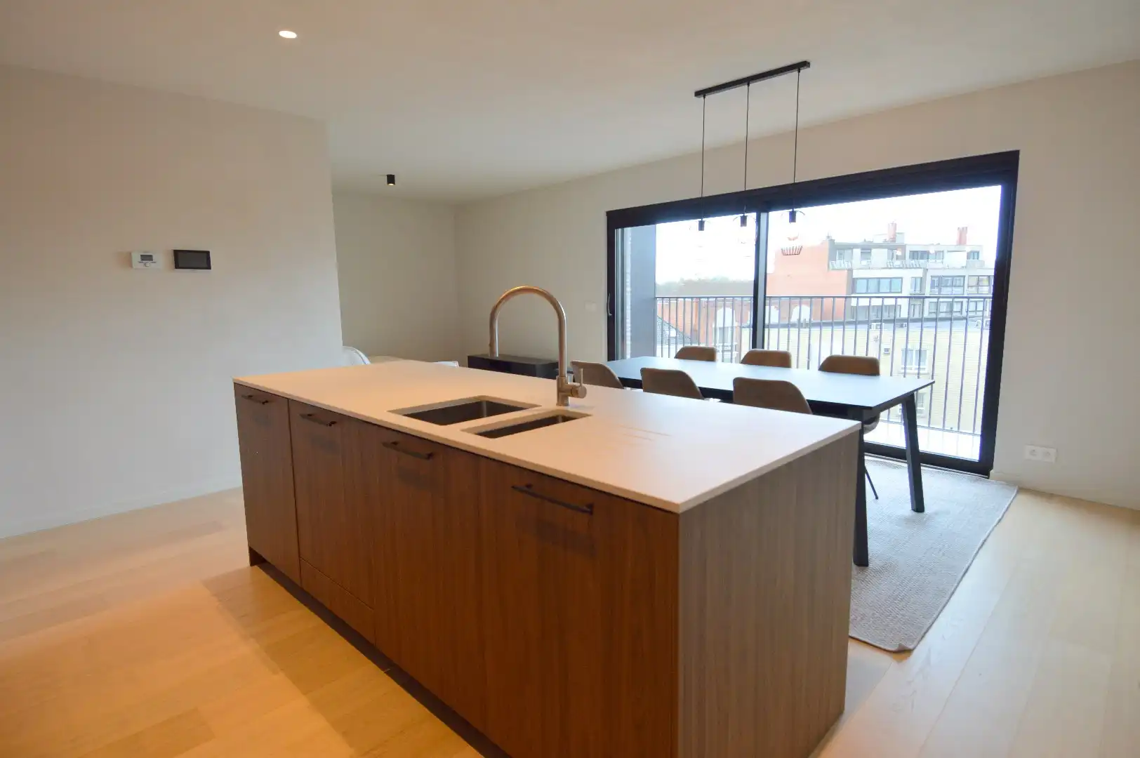 Luxe penthouse met 2 terrassen in centrum Kortrijk foto 4