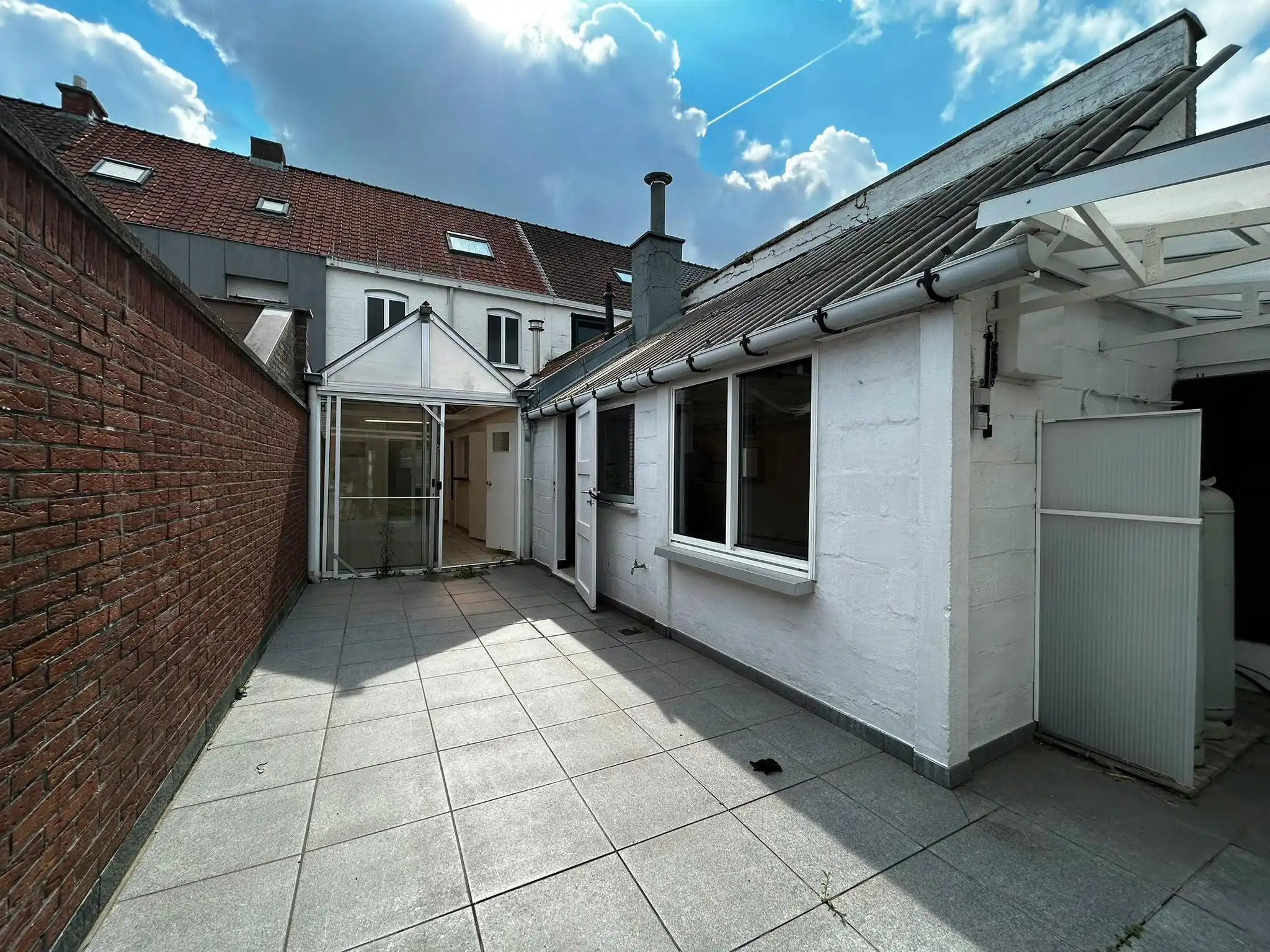 Ruime woning in centrum Deinze met 3 slaapkamers en tuin foto 16