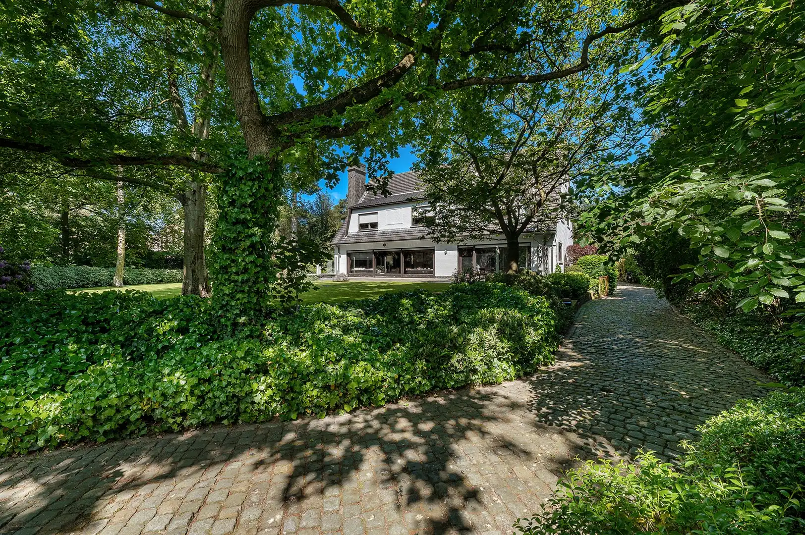 Exclusieve villa in het Zoute, rustig gelegen nabij de Boslaan op 1.704 m2 foto 16