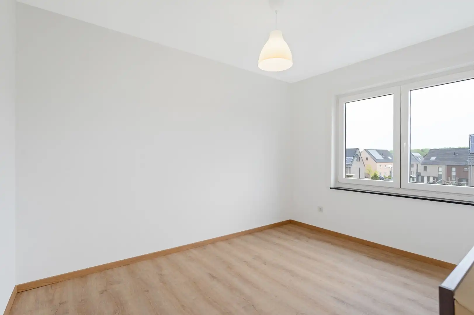 Ruim appartement op tweede verdieping foto 7