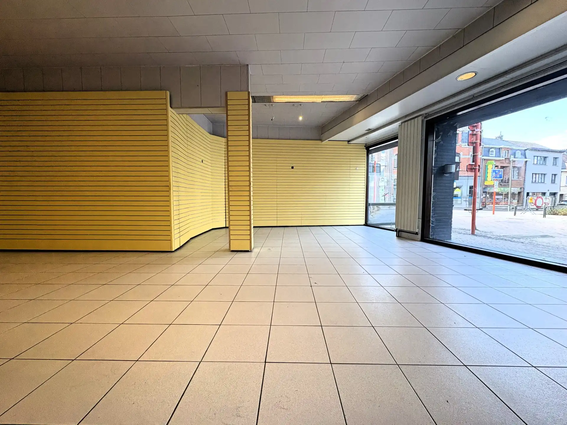 Commerciële ruimte te huur foto 4