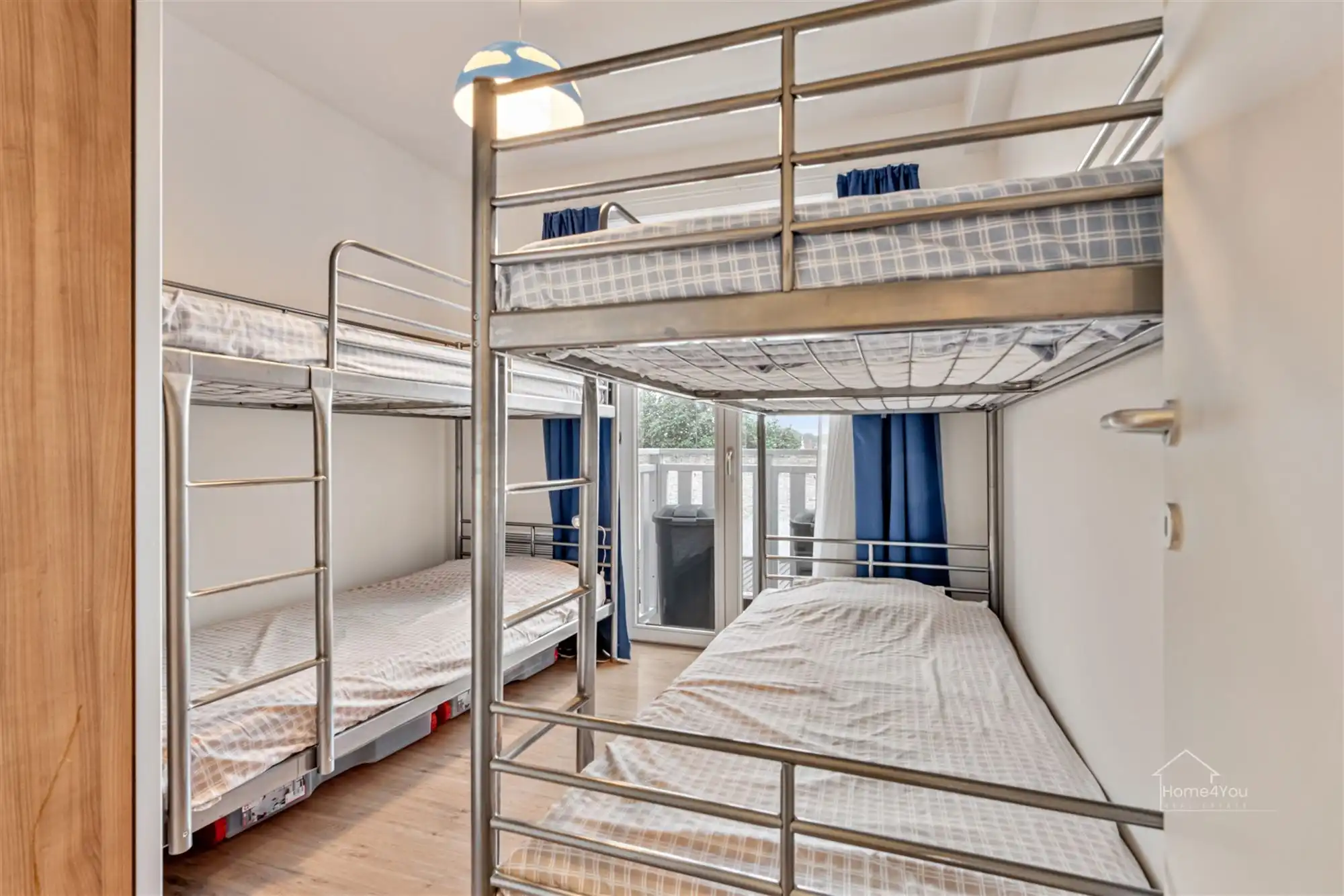 Appartement: 2 slaapkamers, 3 terrassen in hartje De Panne! foto 11