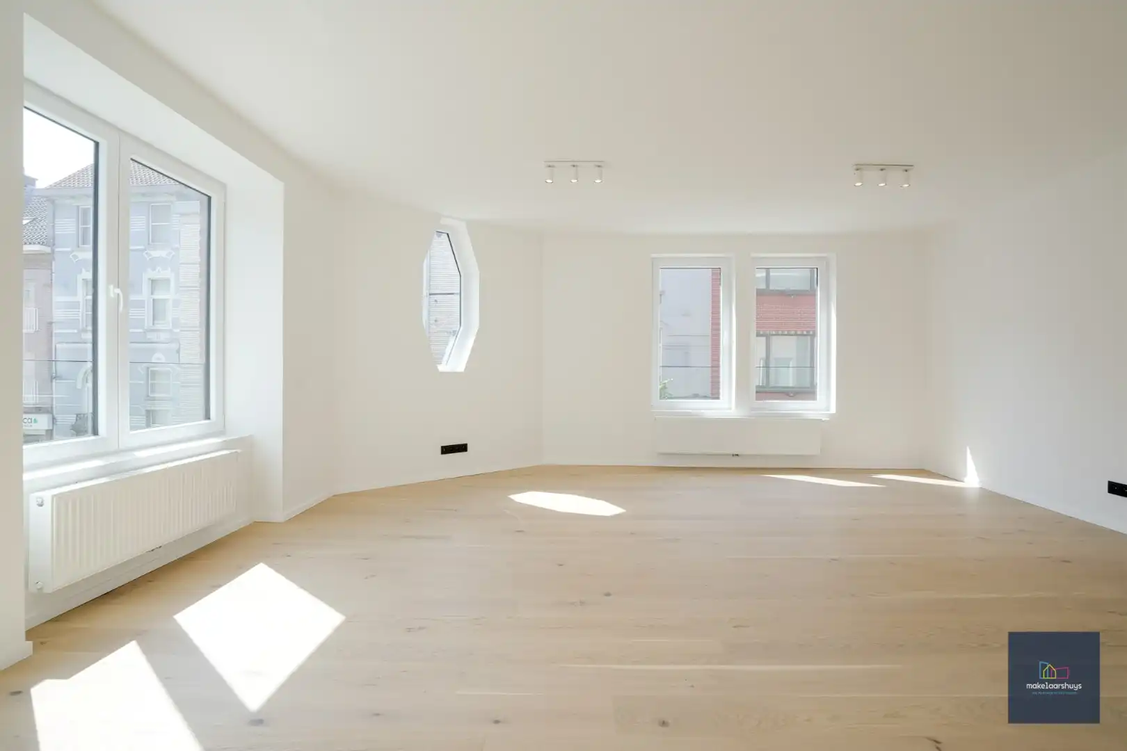 Stijlvol gerenoveerd 2 slaapkamerappartement  foto 5