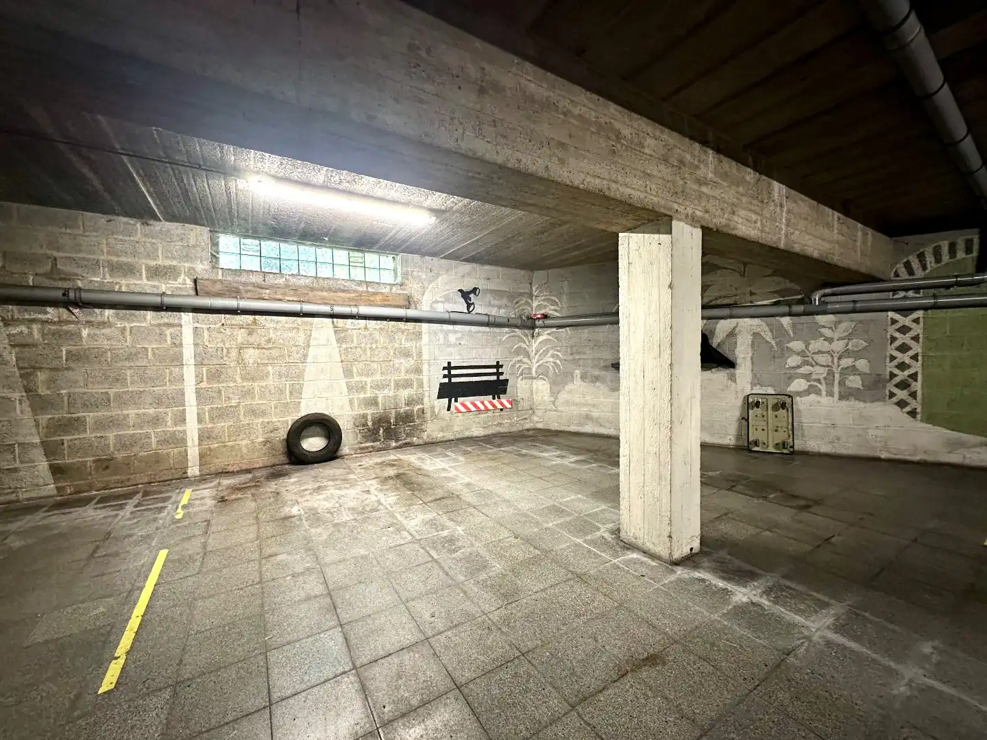 Ruim en centraal gelegen appartement in Tongeren met 2 slaapkamers, terras, garage en berging foto 16