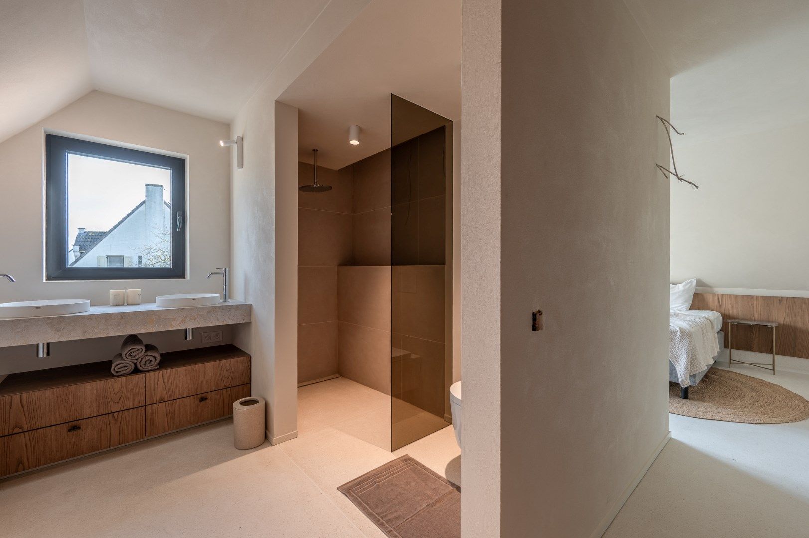 Alleenstaande en luxueus gerenoveerde villa op een rustige en residentiële ligging in Knokke foto 19