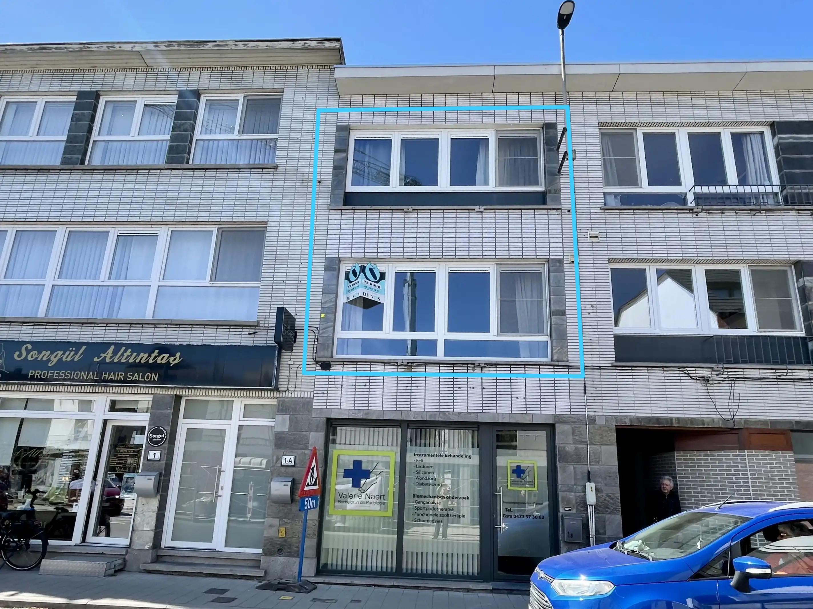 Instapklaar tweeslaapkamerappartement te Gent/Wondelgem foto {{pictureIndex}}