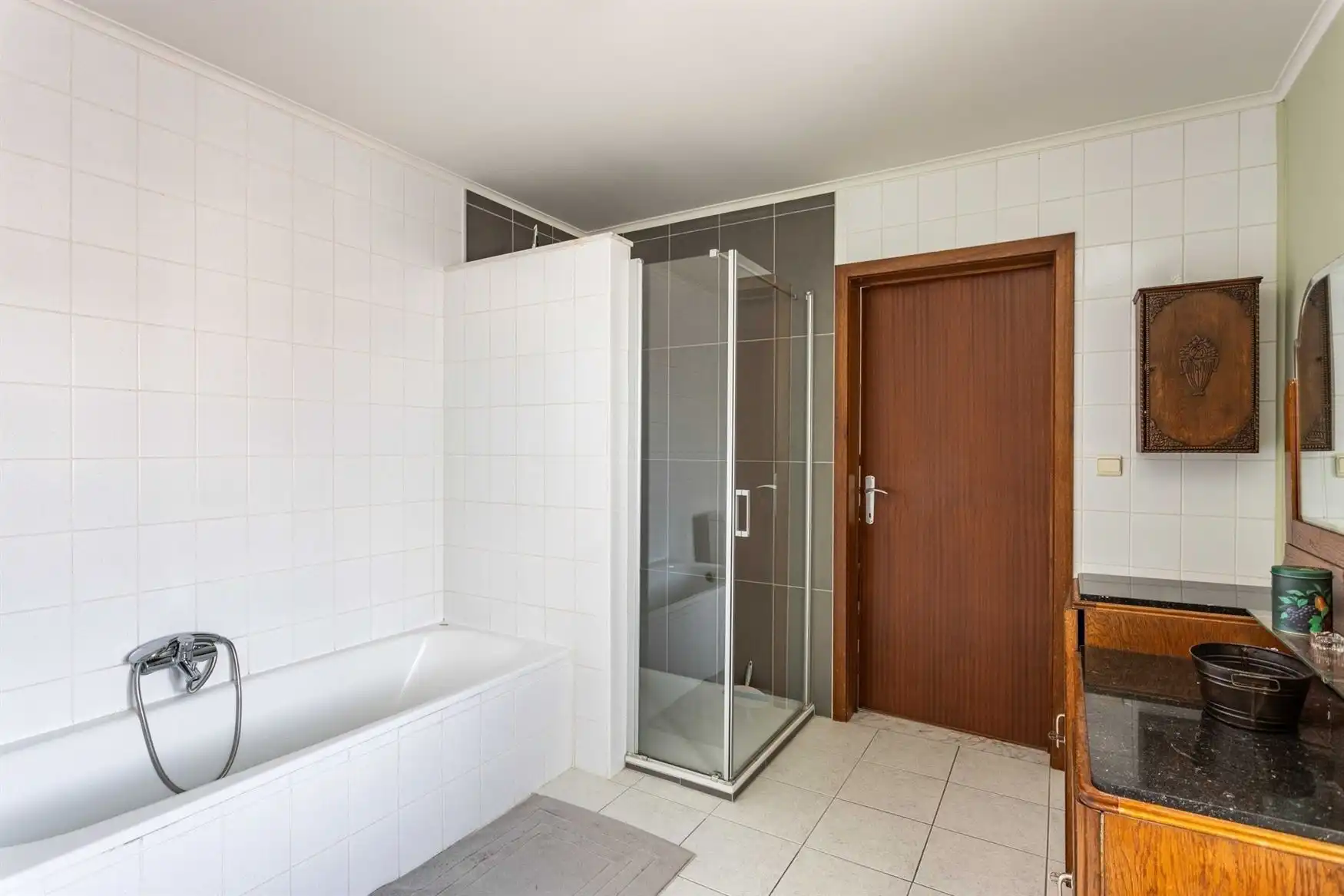 Ruime open bebouwing met zonnige tuin in Bachte-Maria-Leerne.  foto 17