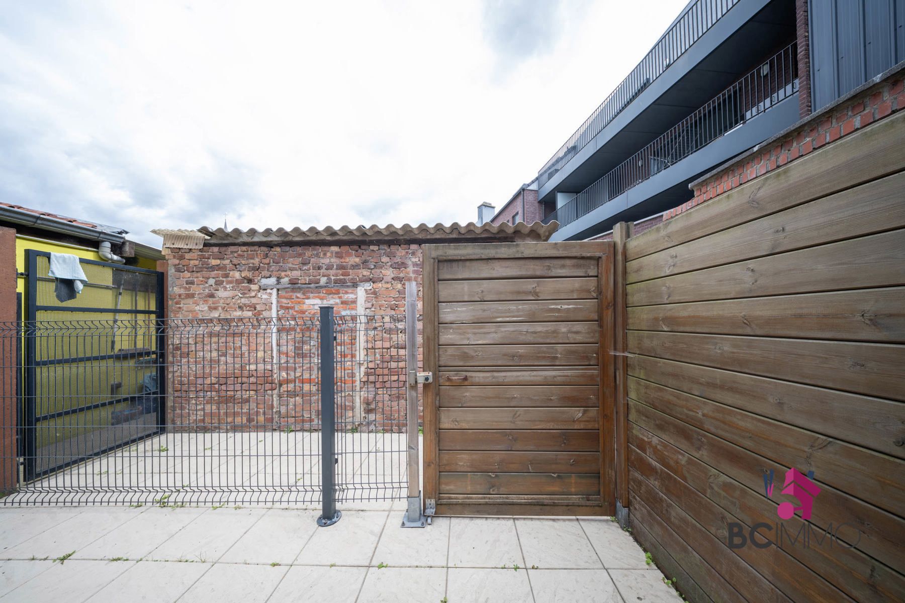 Gerenoveerde rijwoning op gunstige locatie foto 12