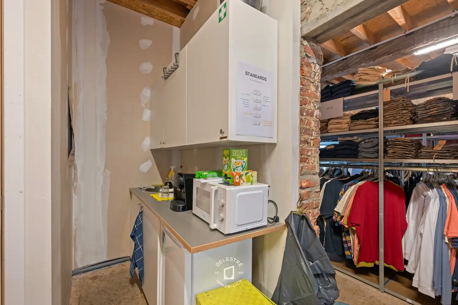Interessante opbrengsteigendommen in hartje Halle – 2 APP. met handelsgebouw foto 33