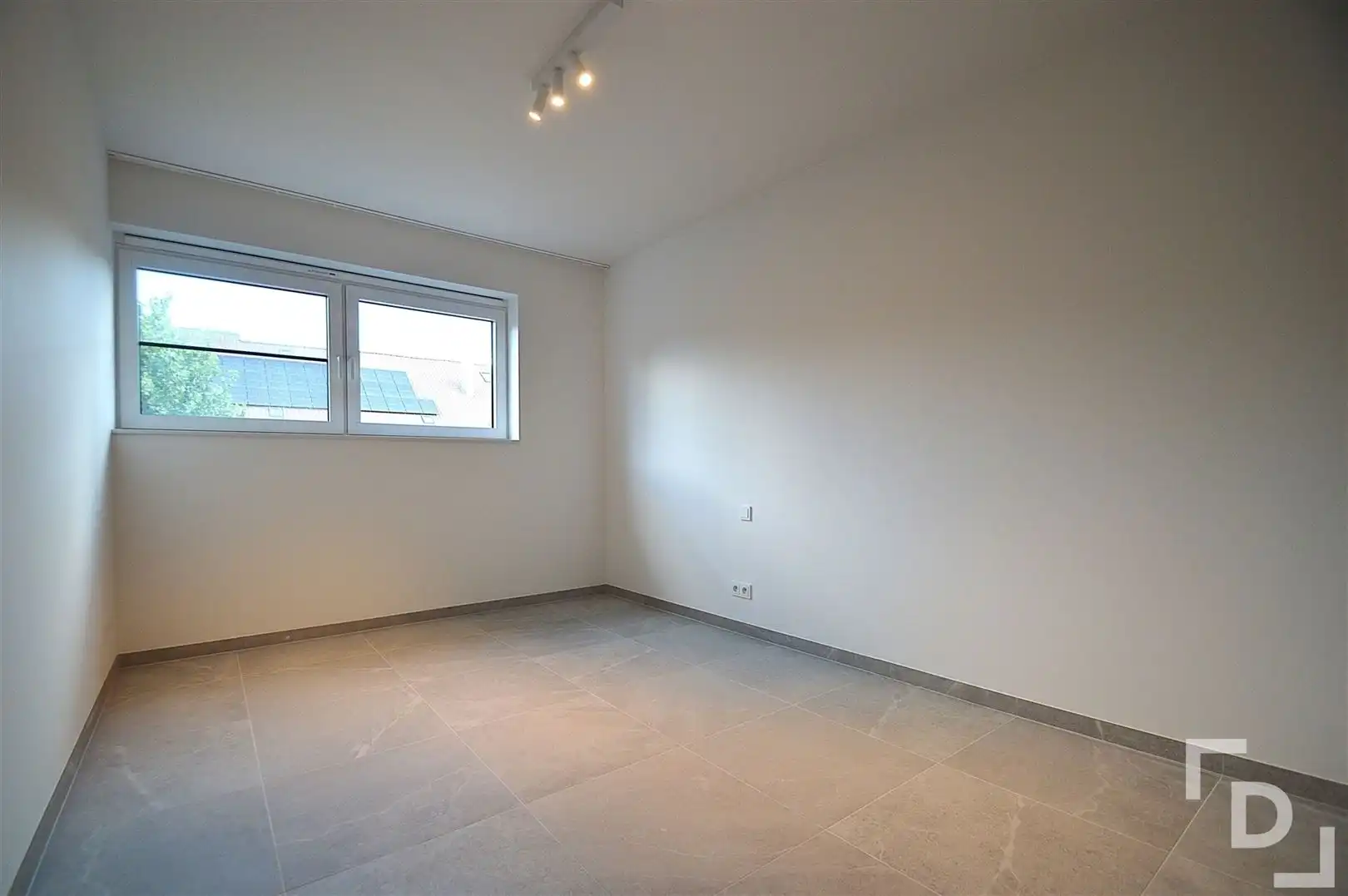 Nieuwbouwappartement met staanplaats in centrum Ieper foto 12