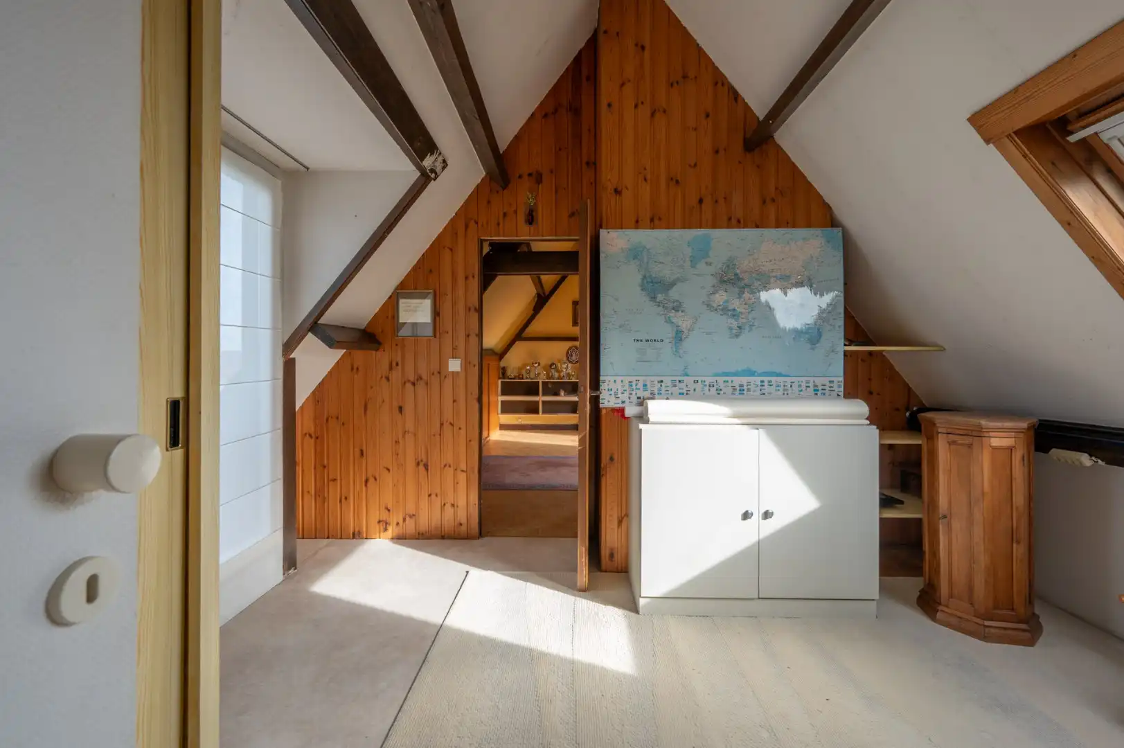 Alleenstaande villa op groot perceel te Moerkerke foto 13