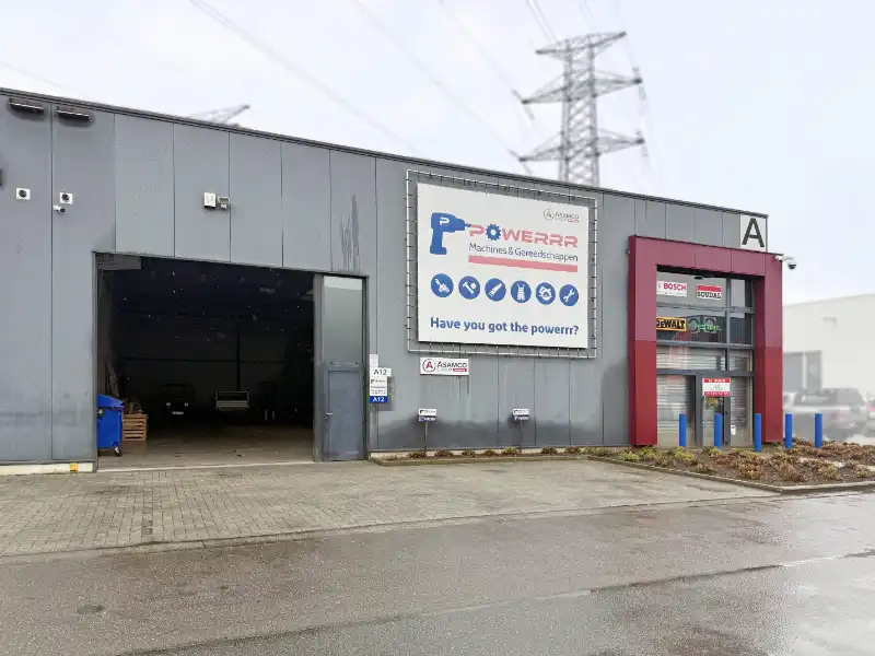 Magazijn met showroom te huur foto 3