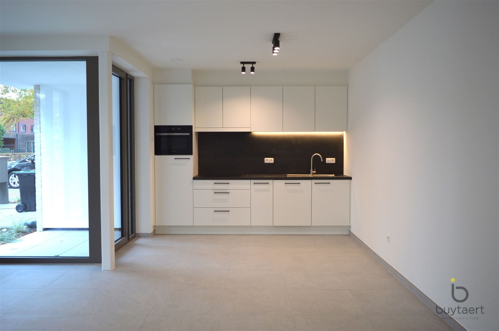 Gelijkvloers appartement met 1 Slaapkamer te Zoersel. foto 6