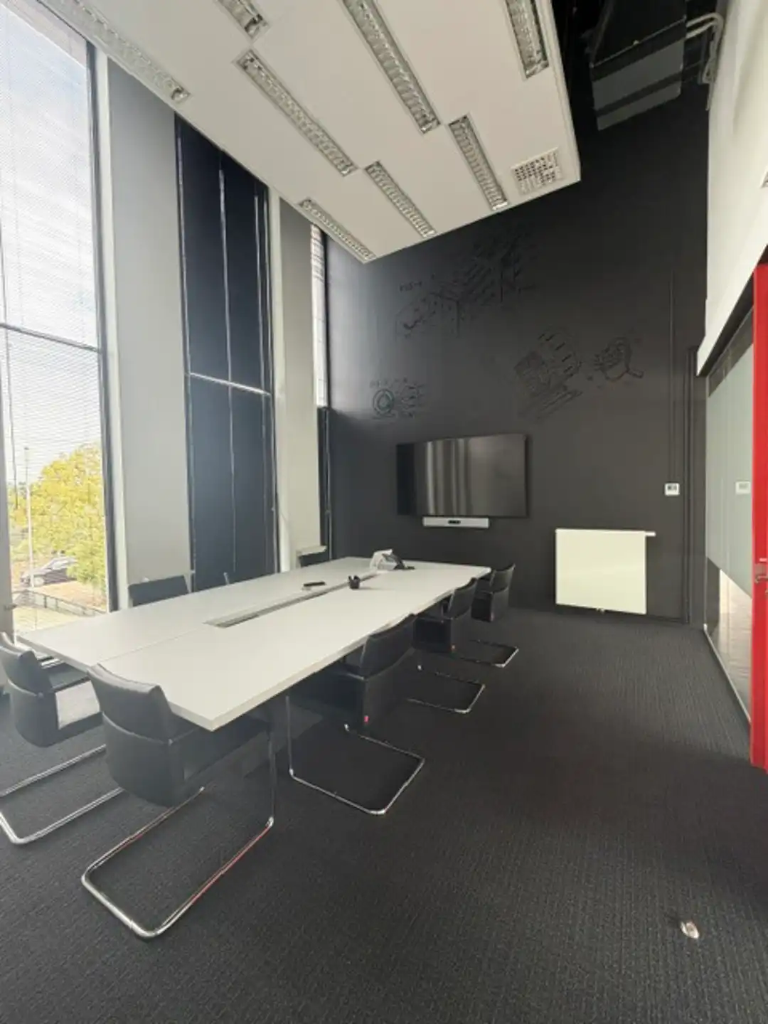 Recent en kwalitatief semi-industrieel bedrijfsgebouw – 3.790 m² op 8.989 m² foto 9