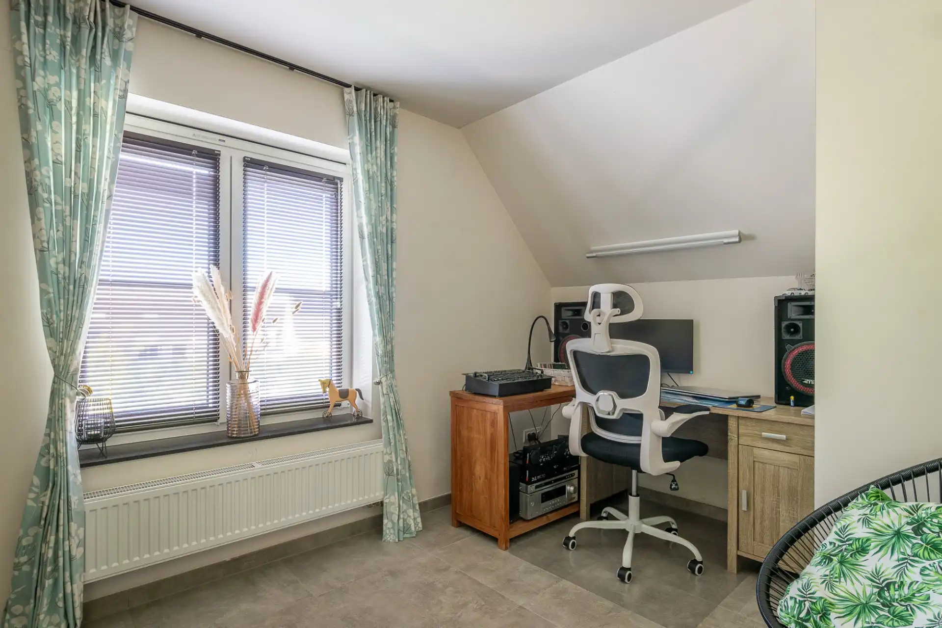 Verrassend ruime woning met 4 slaapkamers foto 16